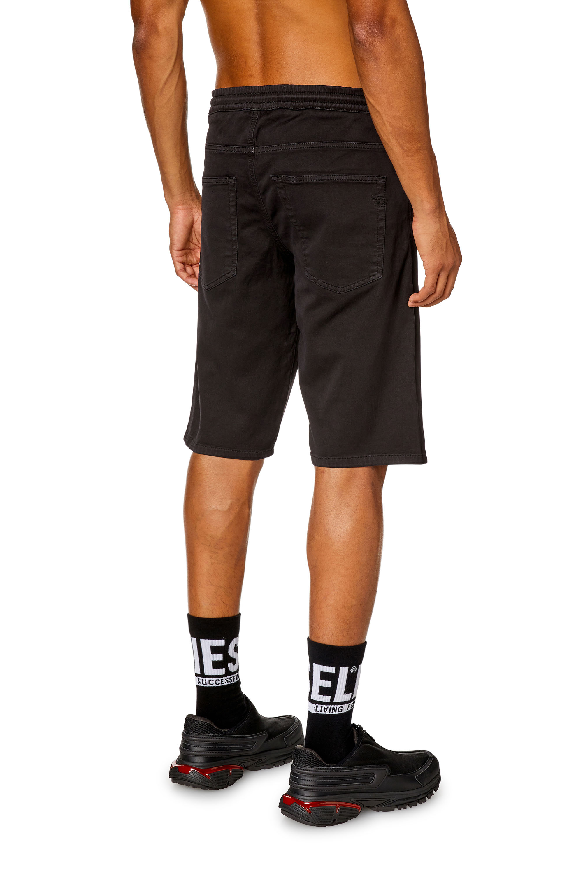 Diesel - 2033 D-KROOLEY-SHORT JOGG, Male's Chino shorts in JoggJeans in ブラック - 4