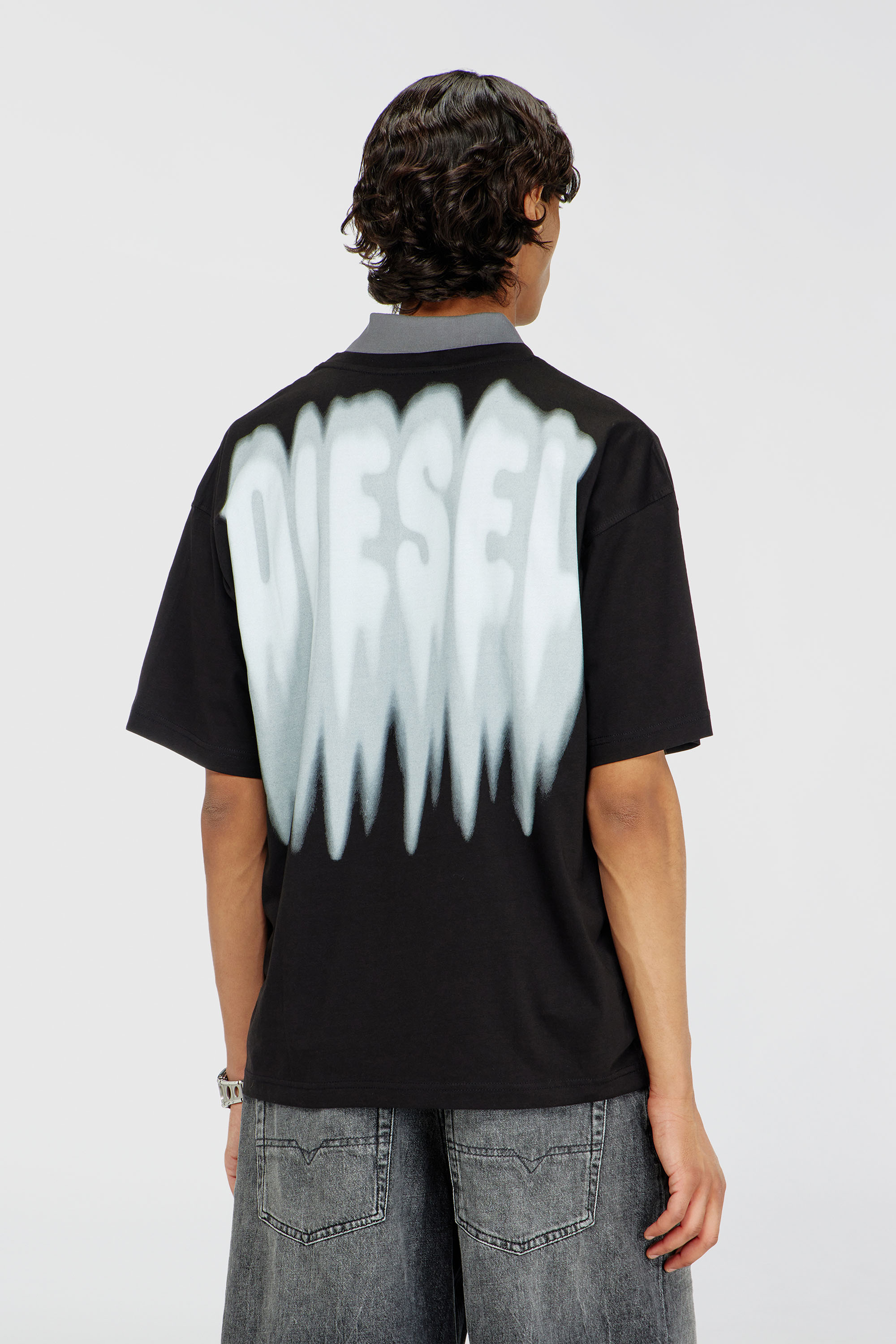 Diesel - T-BOXT-AA18, Male's Tシャツ in ブラック - 4