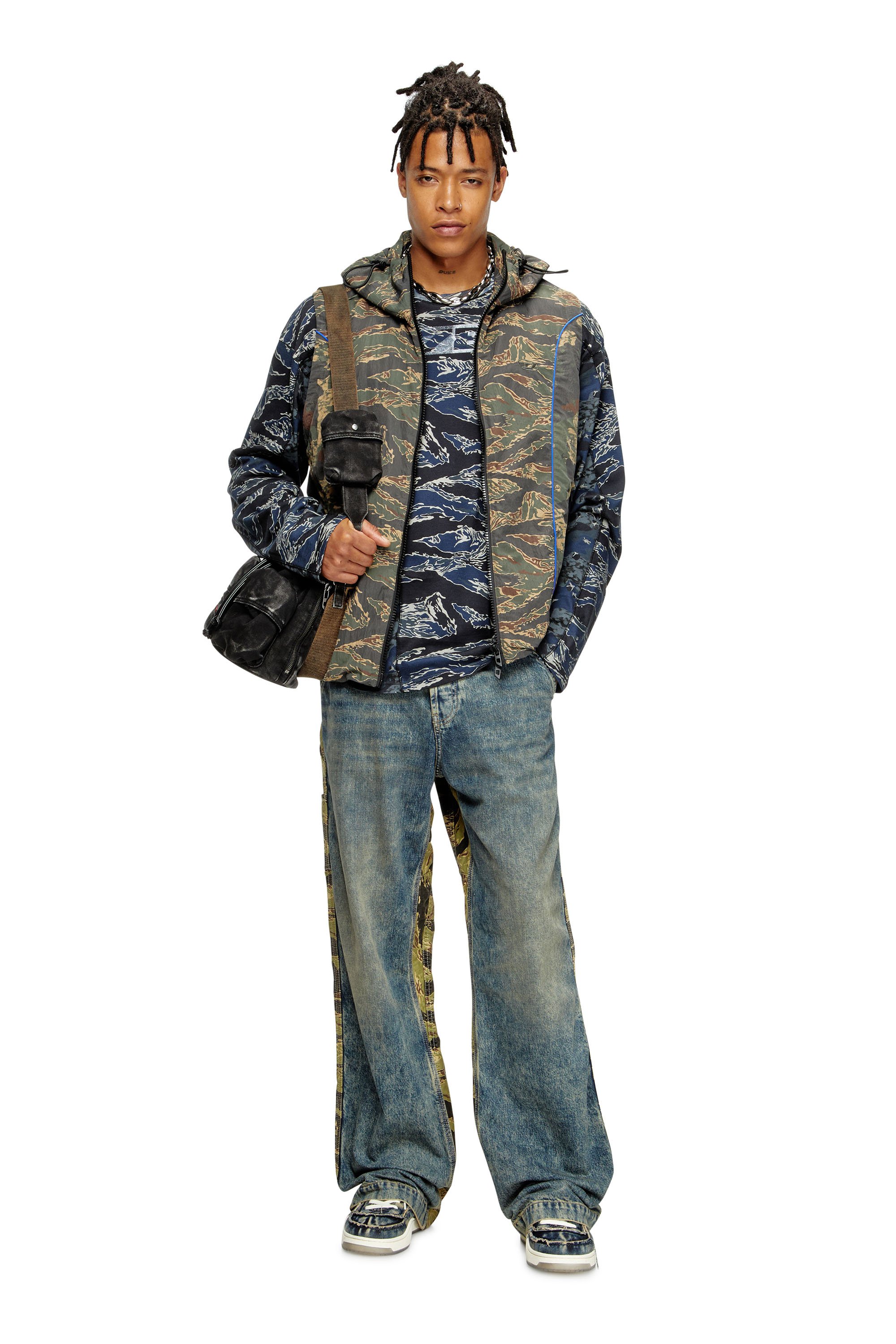 Diesel - J-OSTEND-SL-CAMU, Male's Hooded vest with mixed camo prints in ブルー/グリーン - 2