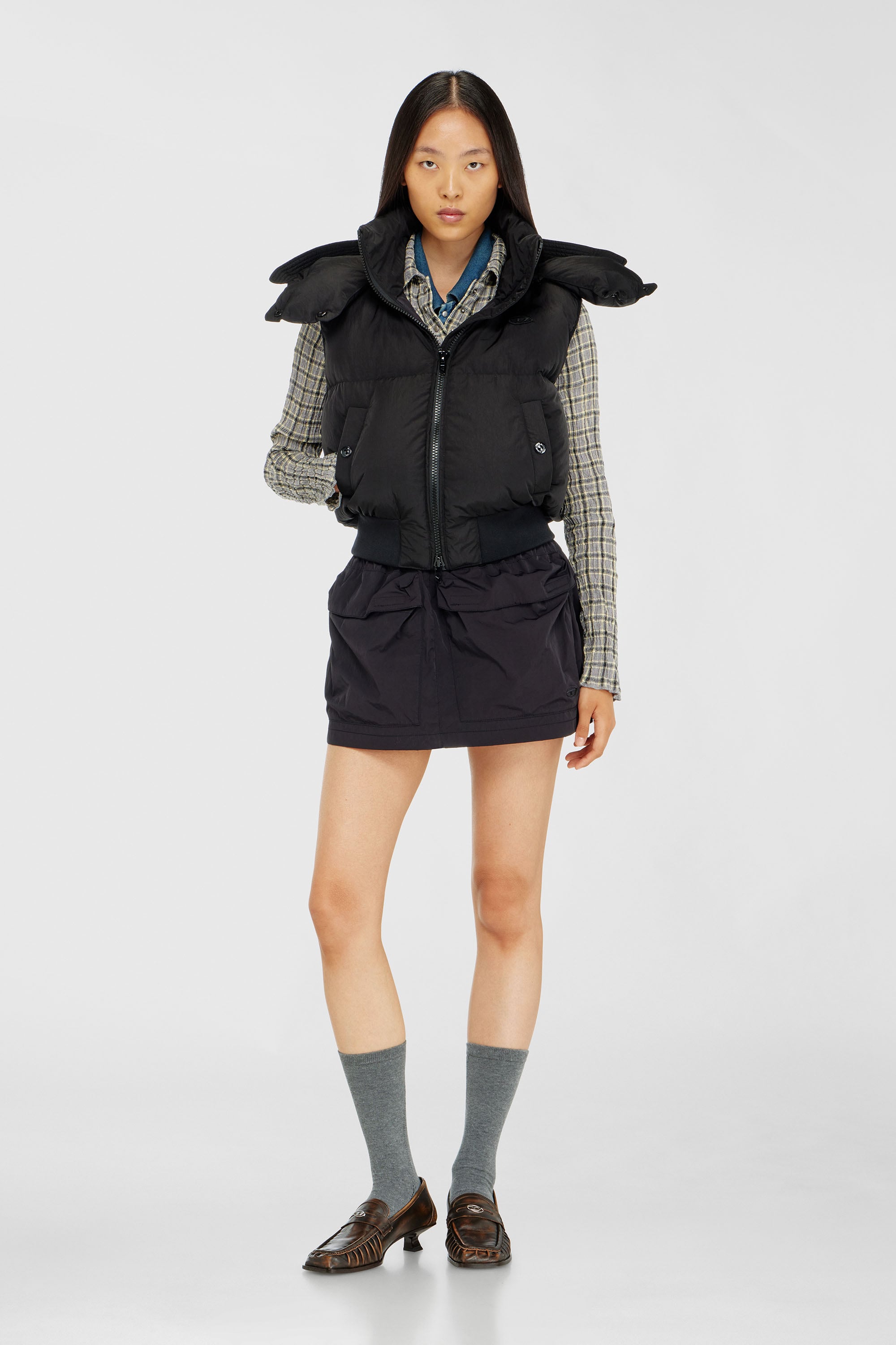 Diesel - W-PEYT-SSL-NEW-WD, Female's ダウンベスト in ブラック - 2