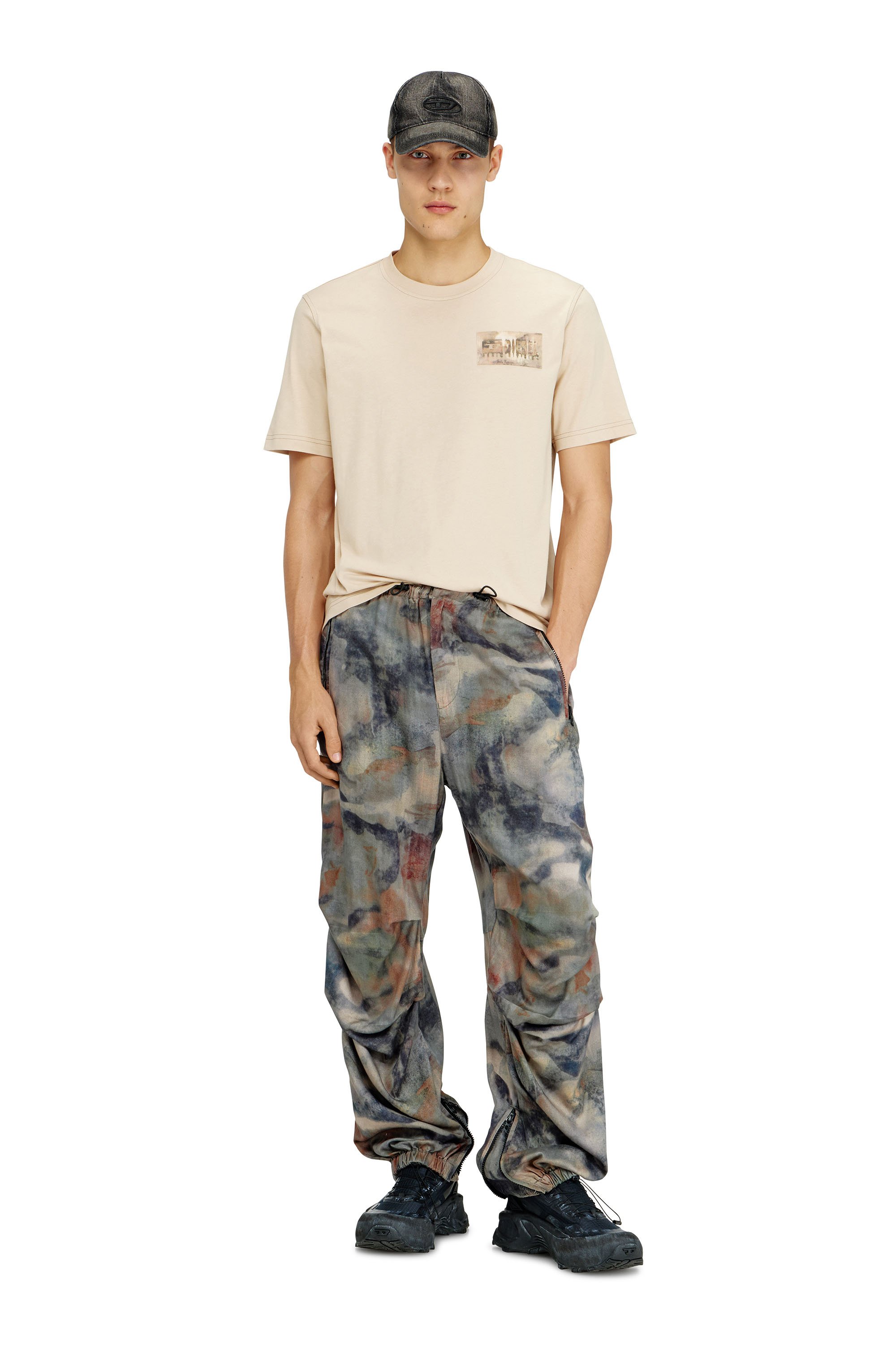 Diesel - T-ADJUST-V4, Male's T-shirt with camouflage patch in ライトブラウン - 2
