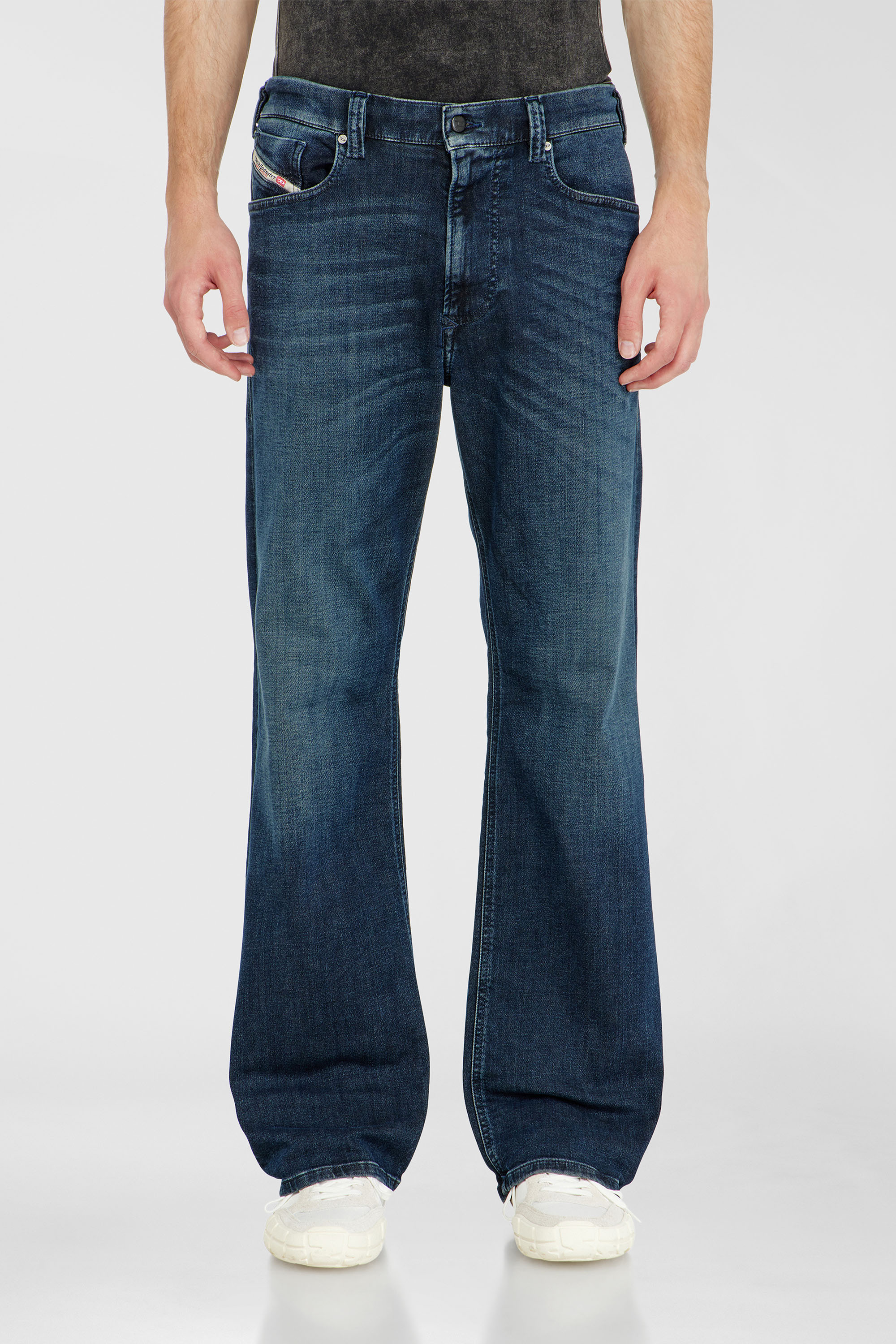 Diesel - Male's Relaxed 2080 D-Reel Joggjeans&reg; 09P94, ダークブルー - 1