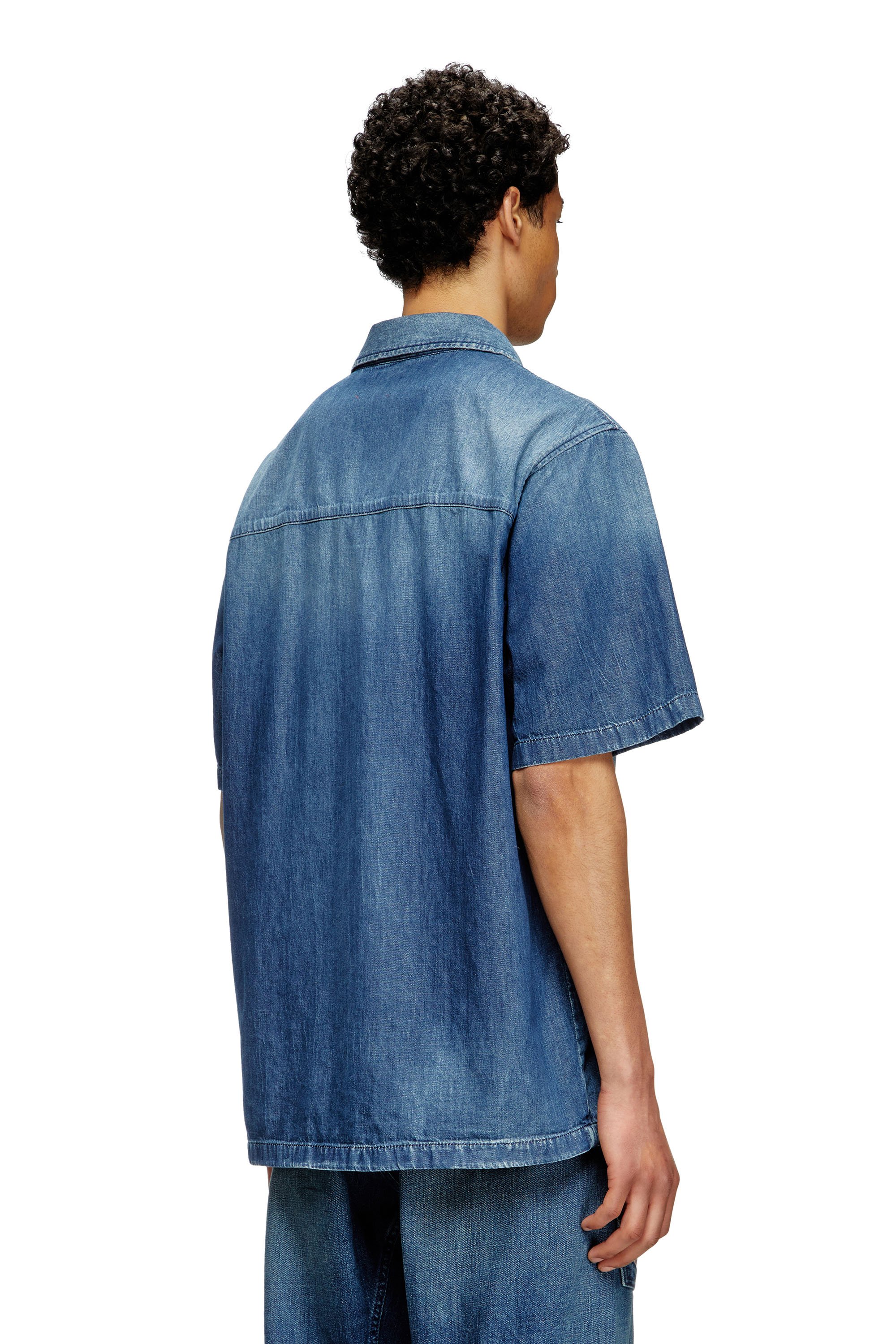 Diesel - D-NABIL-D, Male's Bowling shirt in contrast-effect denim in ミディアムブルー - 4