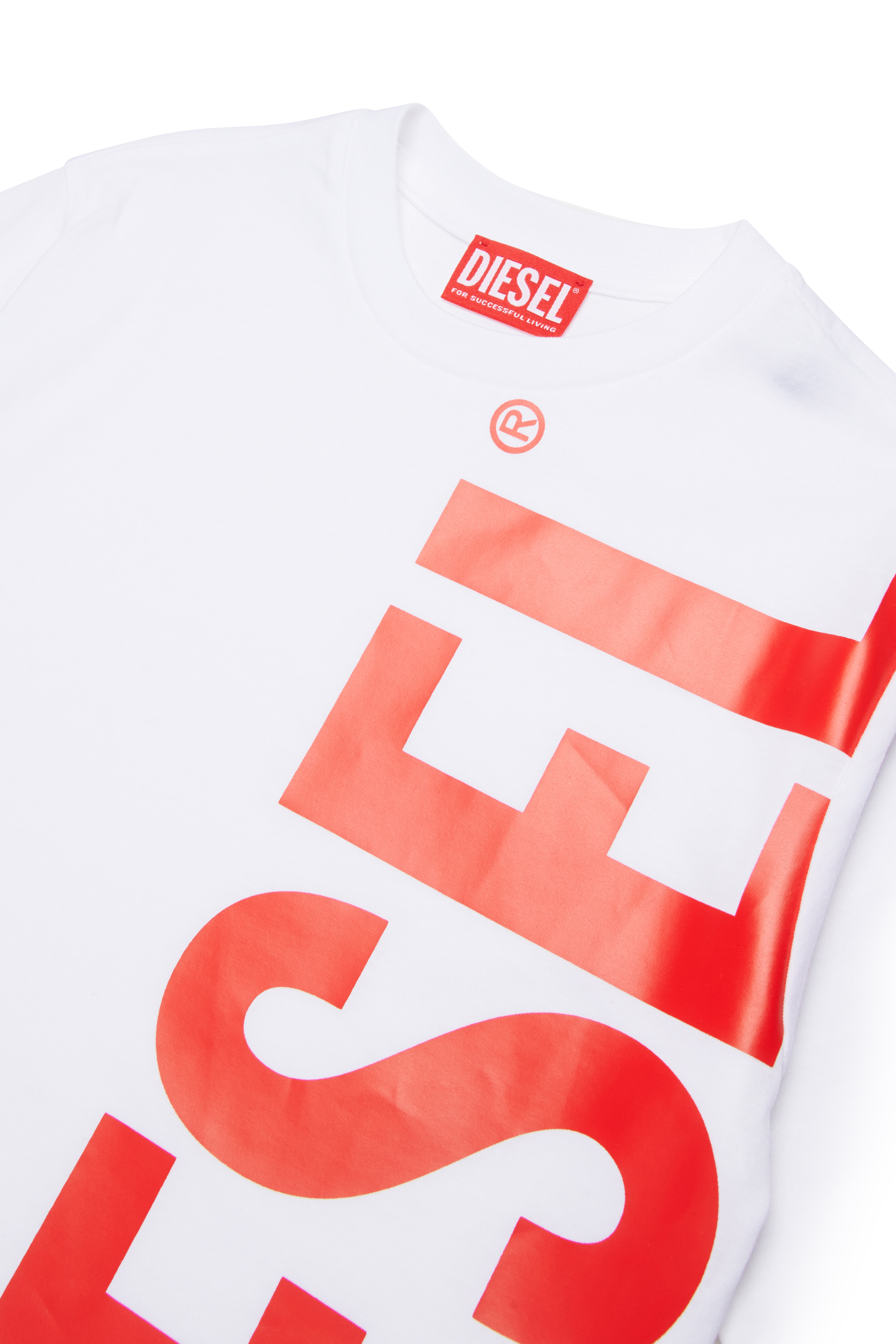 Diesel - MTOMS OVER, Male's Cotton T-shirt with maxi logo print in ホワイト - 3