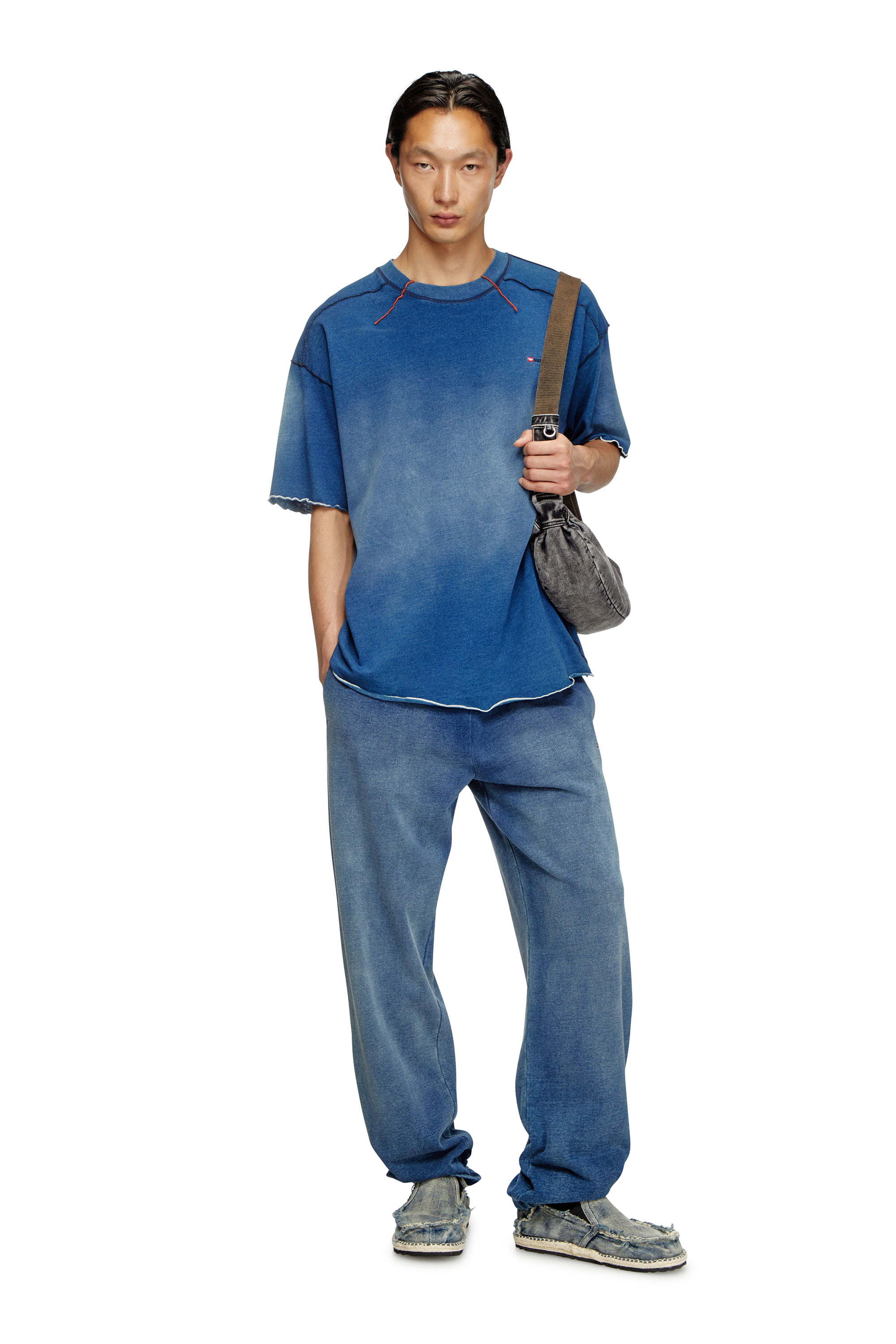 Diesel - T-CRAO-BOXT, Male's Faded T-shirt with micro logo in ブルー - 2