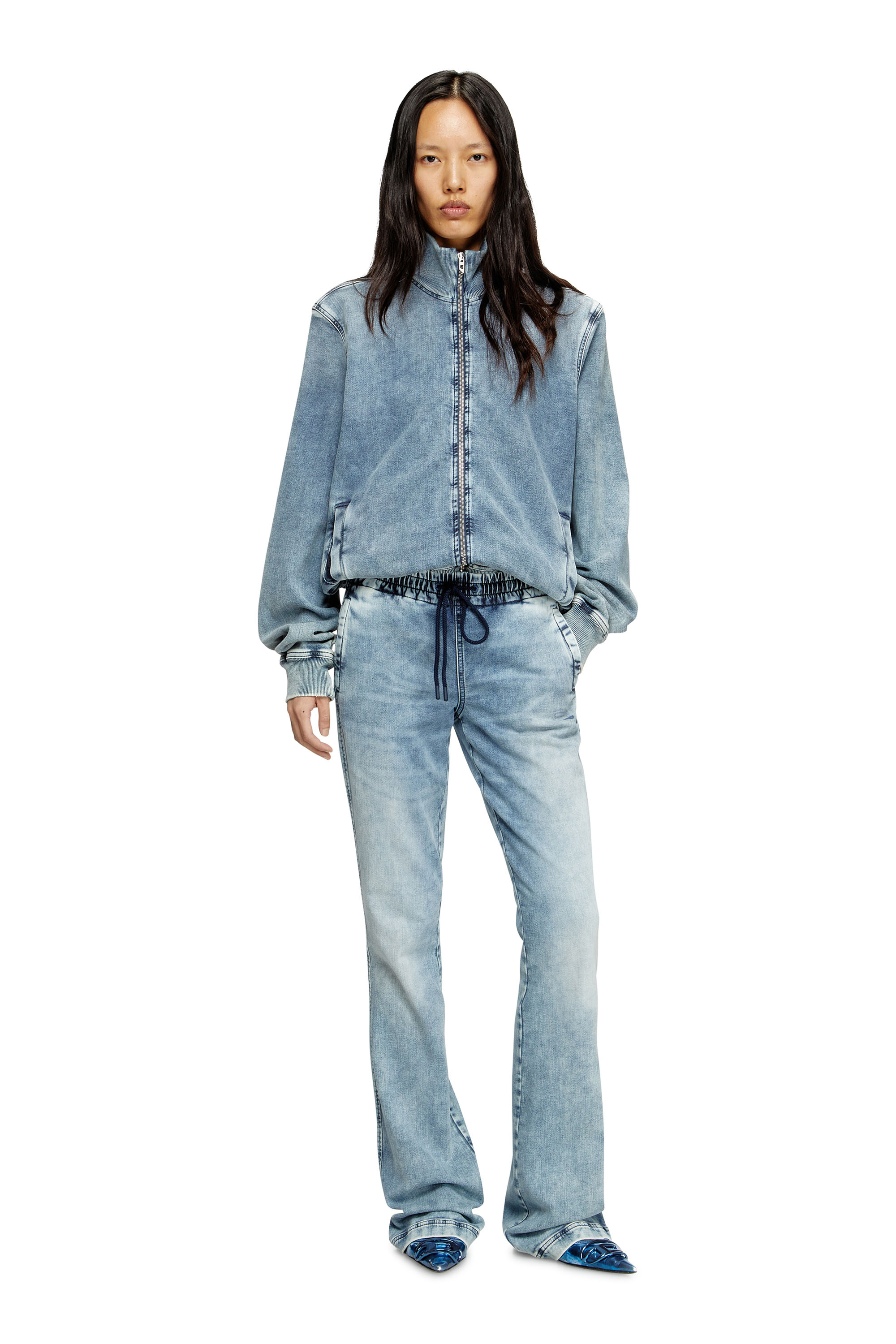 Diesel - Female's Bootcut 2069 D-Ebbey Joggjeans® 09M32, ライトブルー - 1