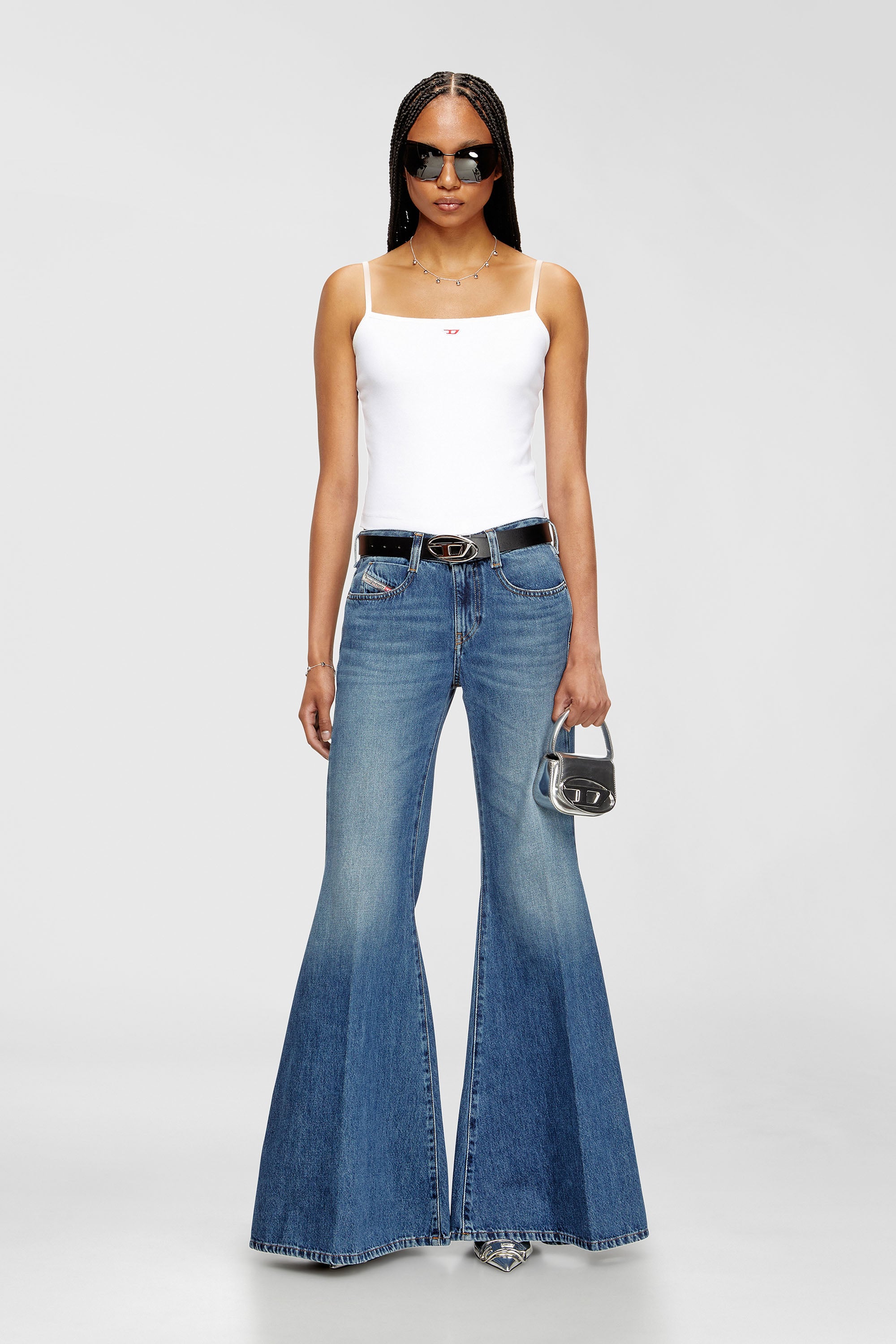 Diesel - Female's Flare Jeans 1970 D-Bleess 09M56, ミディアムブルー - 1