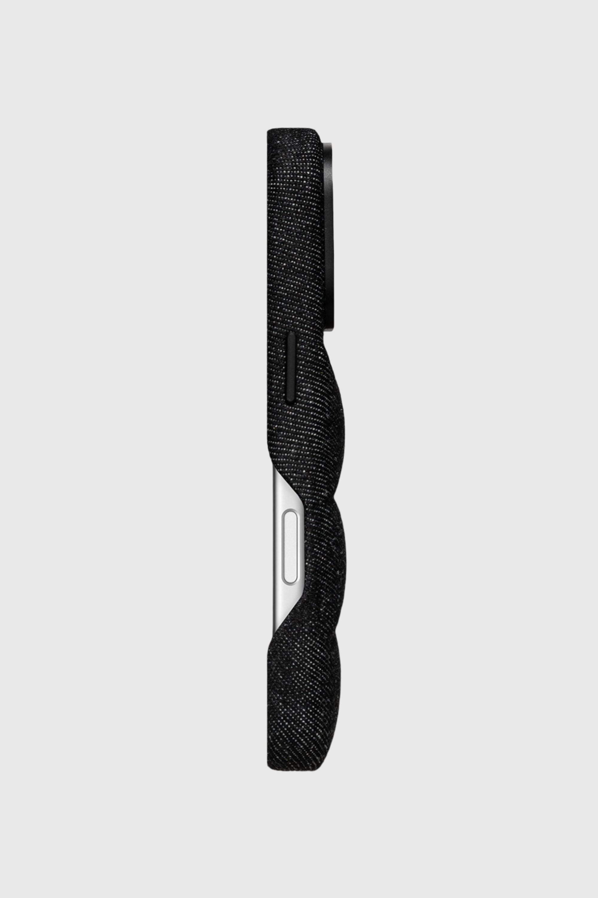 60606 MOULDED CASE iPhone 17 Pro｜ブラック｜ウィメンズ｜DIESEL