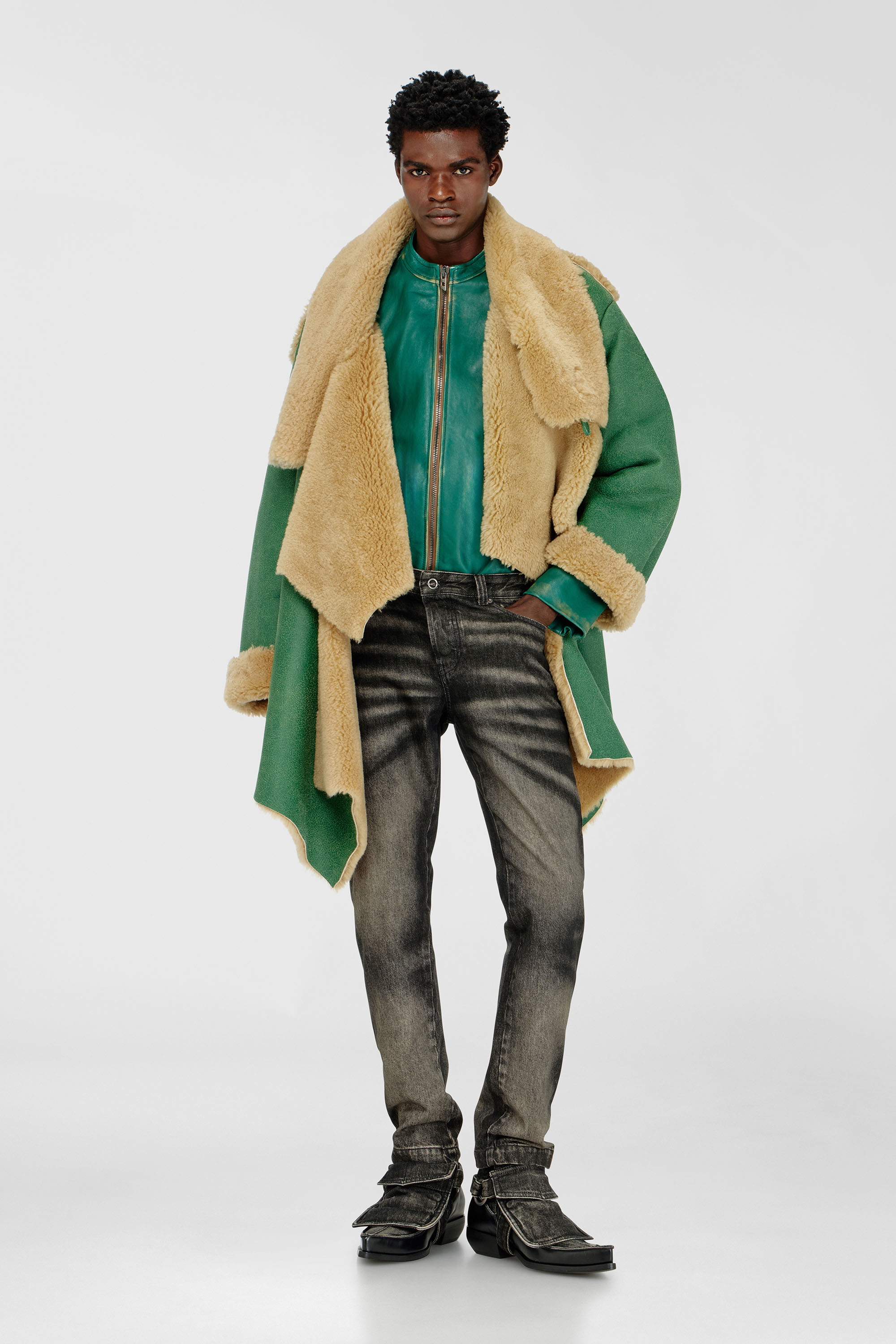 Diesel - Male's Slim Jeans D-Ghetvyl 09R33, ブラック/ダークグレー - 1