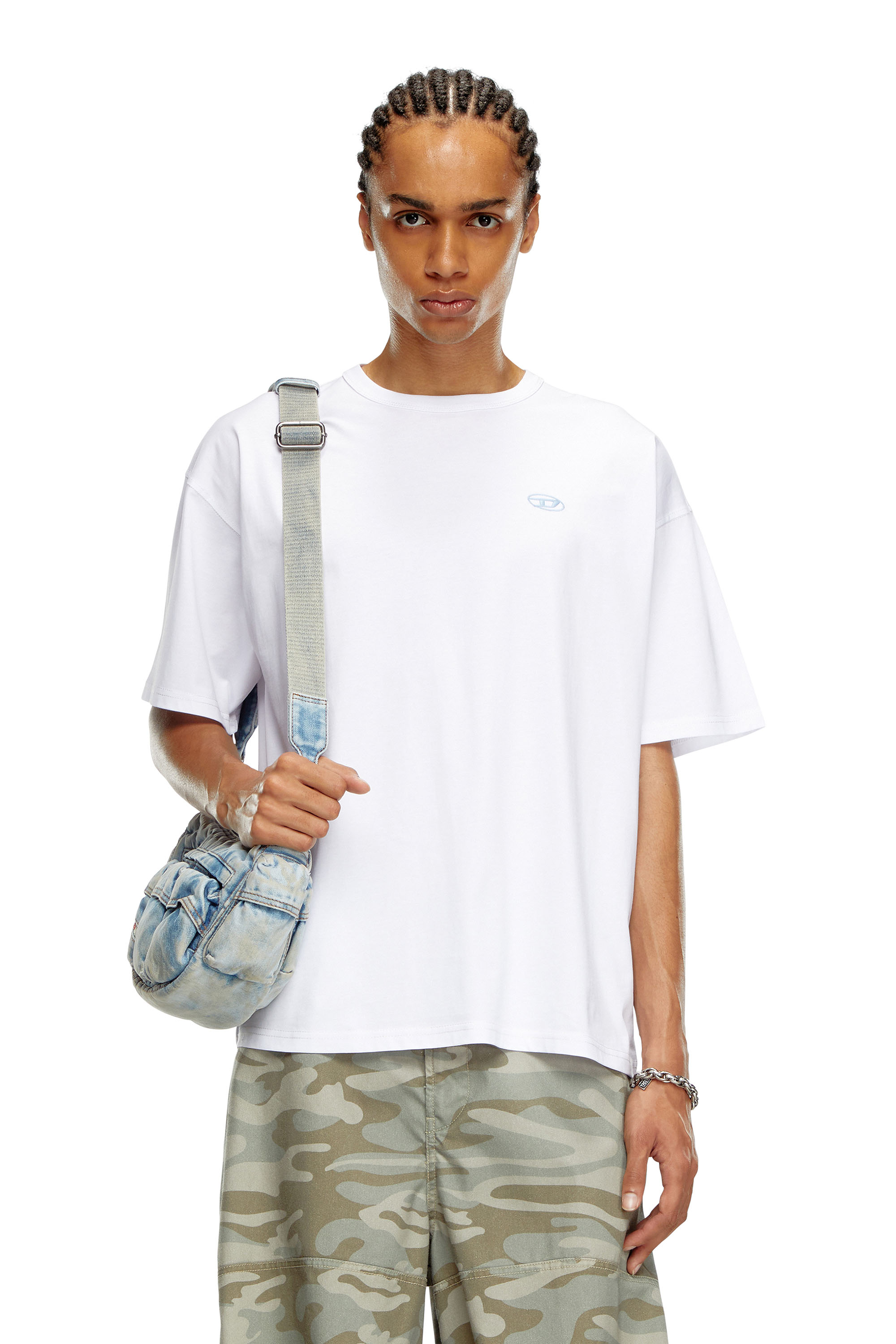 Diesel - T-BOXT-K18, Male's T-shirt with Oval D print and embroidery in ホワイト - 1