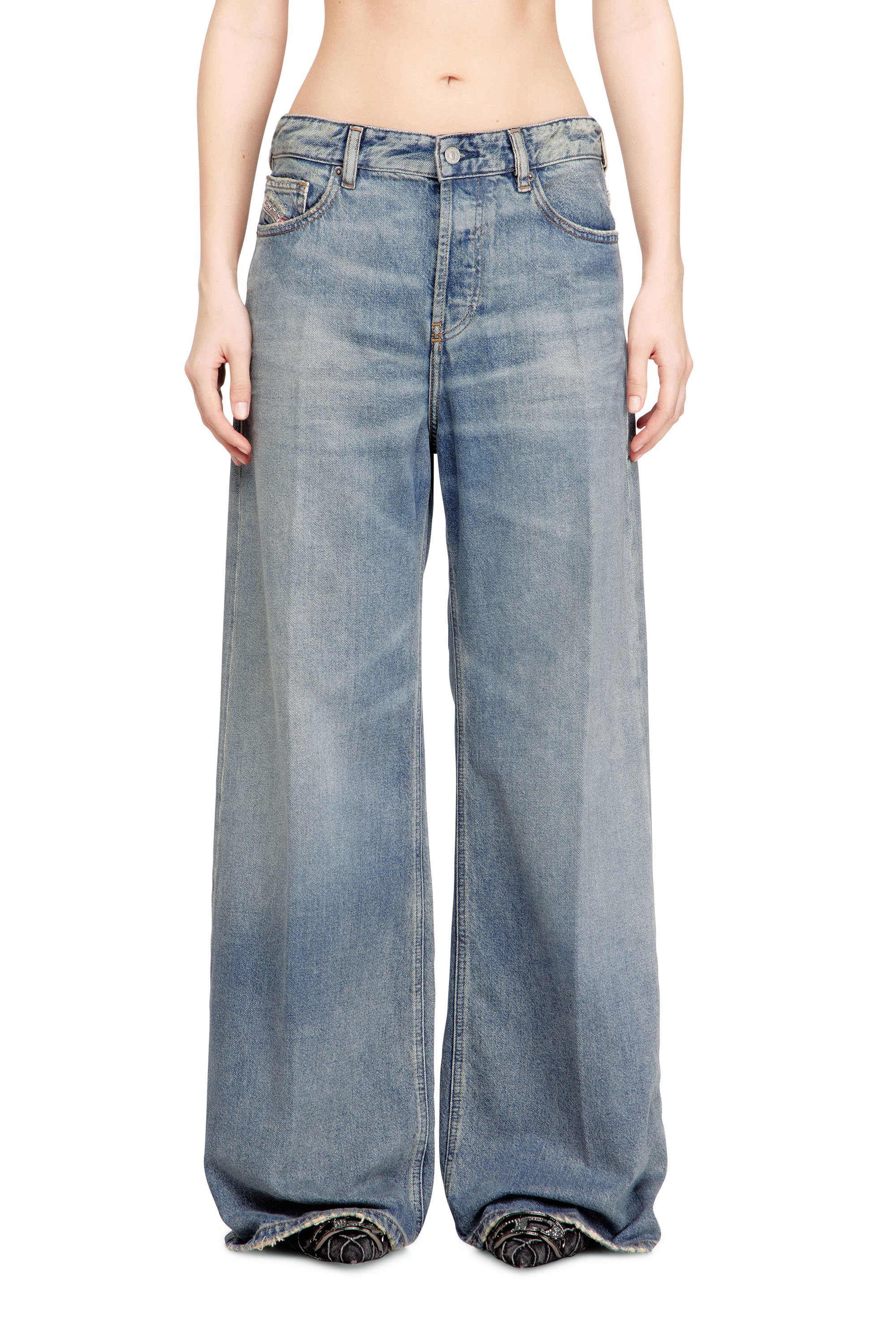 Diesel - Female's Relaxed Jeans 1996 D-Sire 0BEBL, null - 3