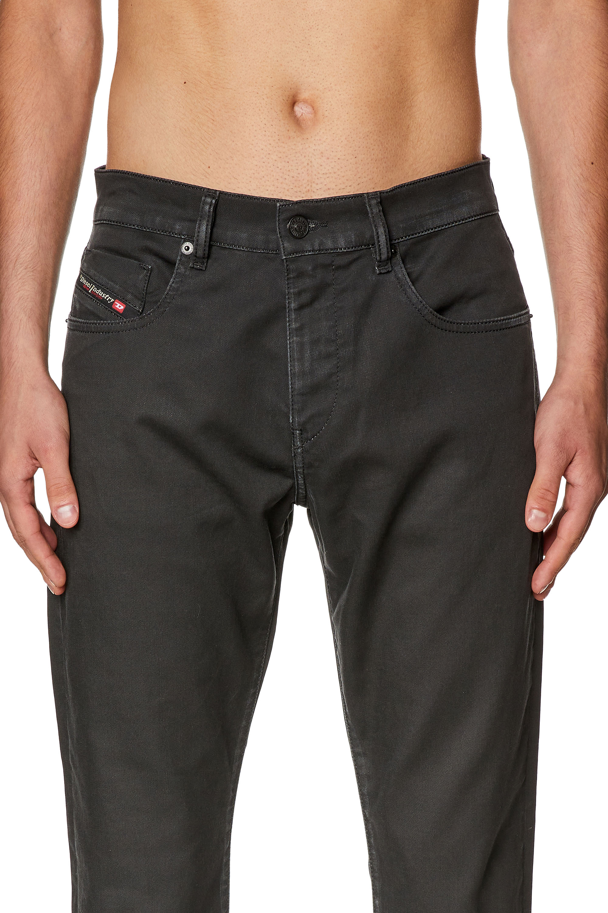 Slim 2060 D-Strukt Joggjeans® E912H, ブラック/ダークグレー Diesel - Male's Slim 2060 D-Strukt Joggjeans® E912H, ブラック/ダークグレー - 4