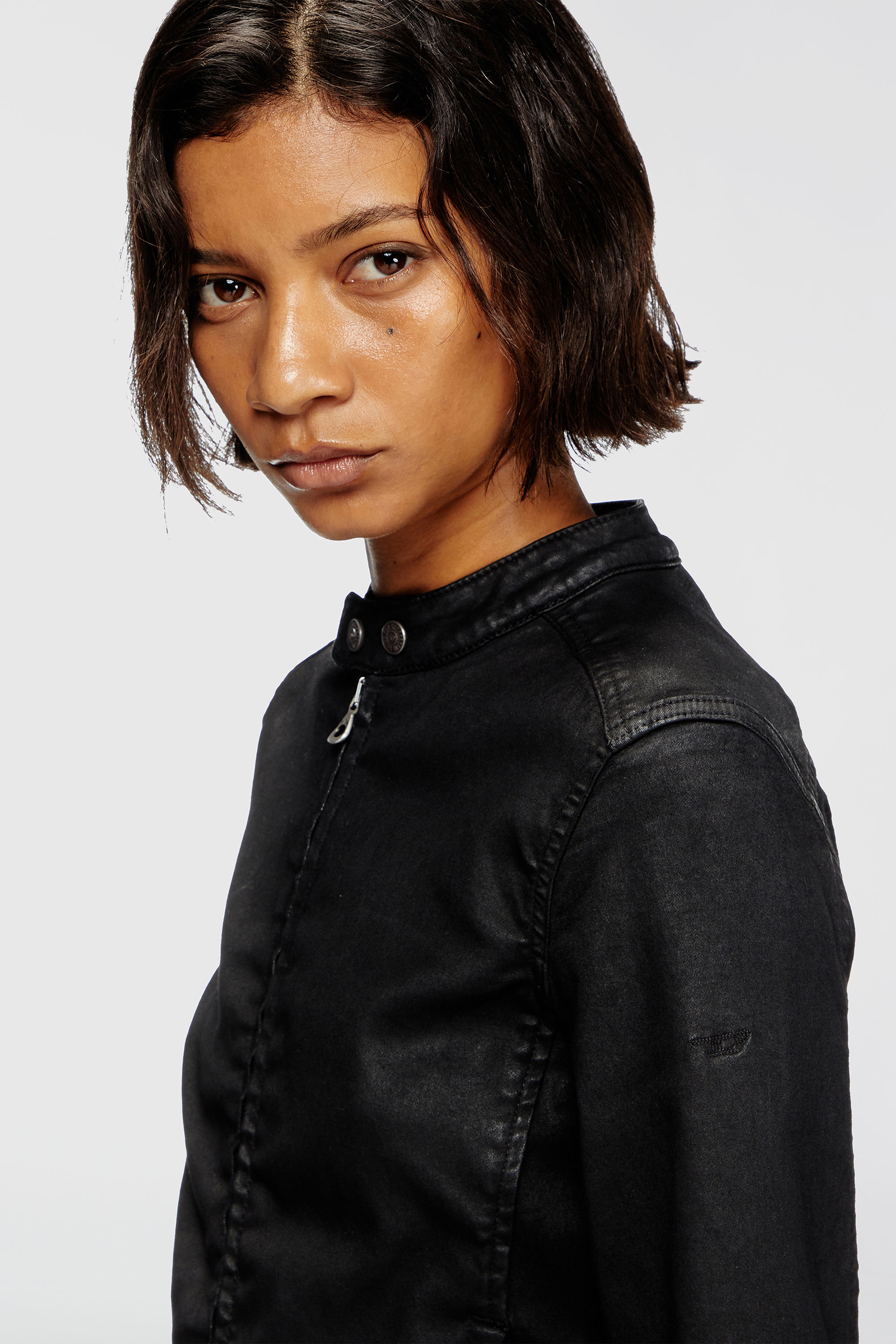 Diesel - DE-MORNIN JOGG, Female's Moto jacket in coated denim in ブラック - 4