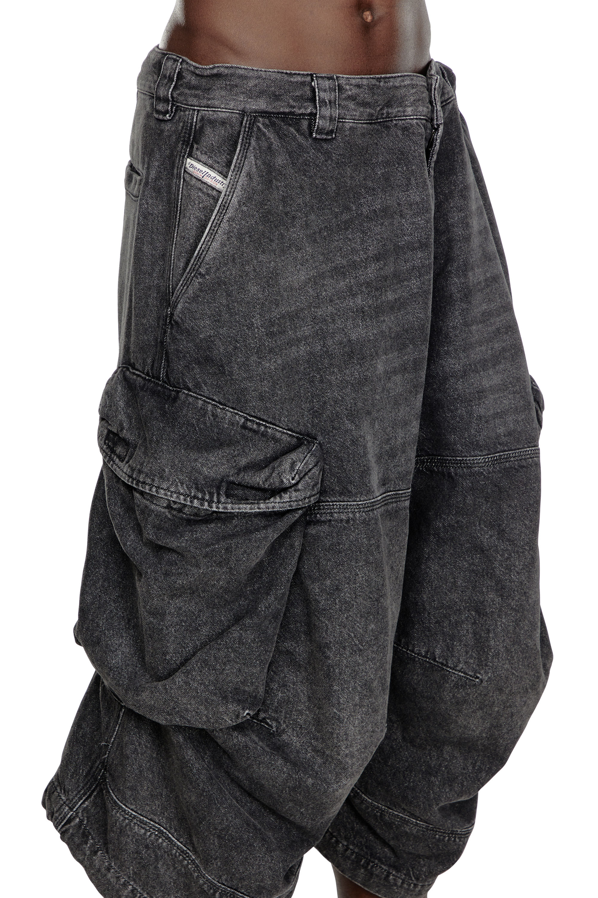 D-ARNE-SHORT-S, ブラック Diesel - D-ARNE-SHORT-S, Male's Long shorts in denim with cargo pockets in ブラック - 4