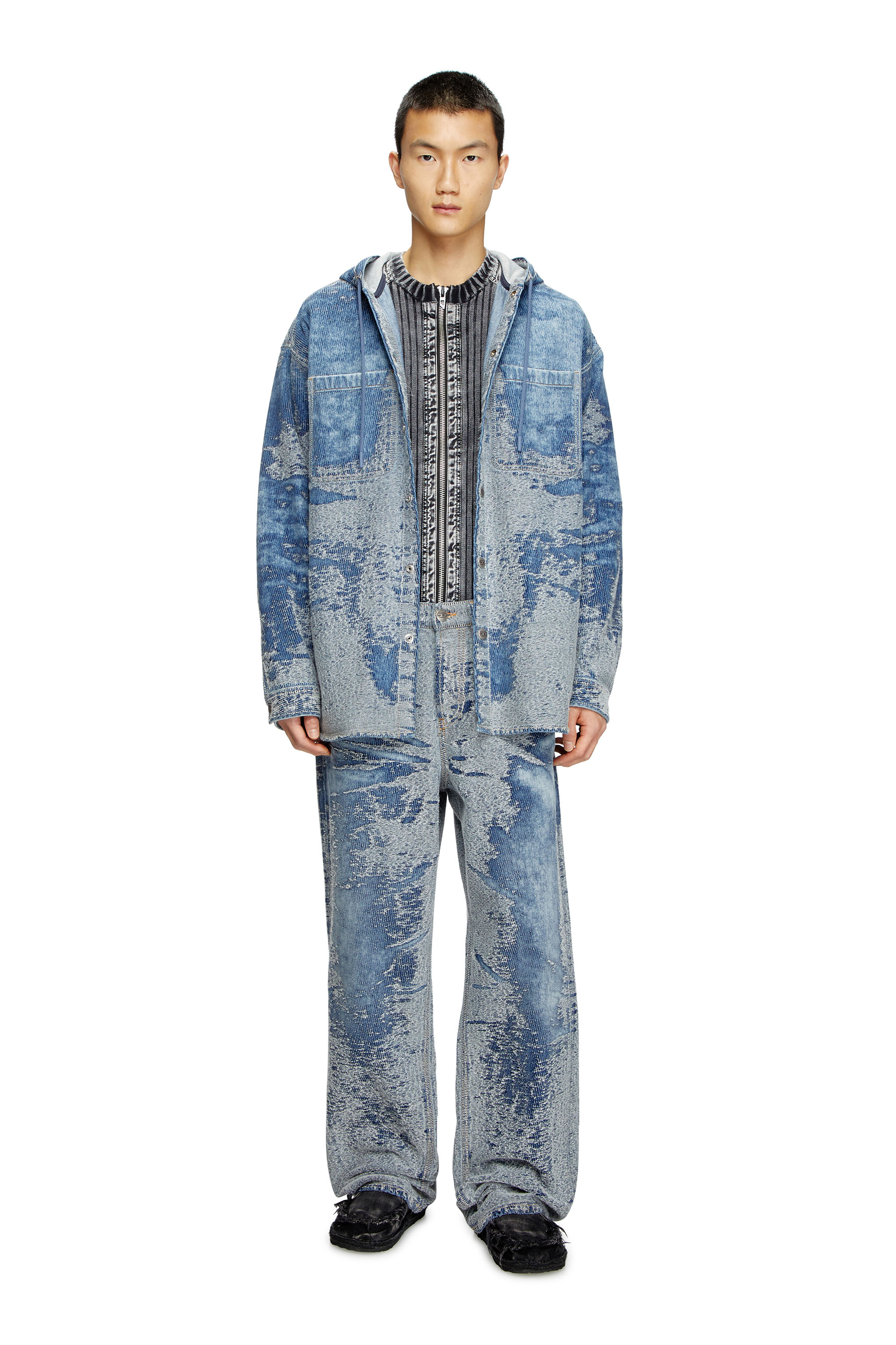 Diesel - Male's Relaxed Jeans 2001 D-Macro 007W4, ミディアムブルー - 1