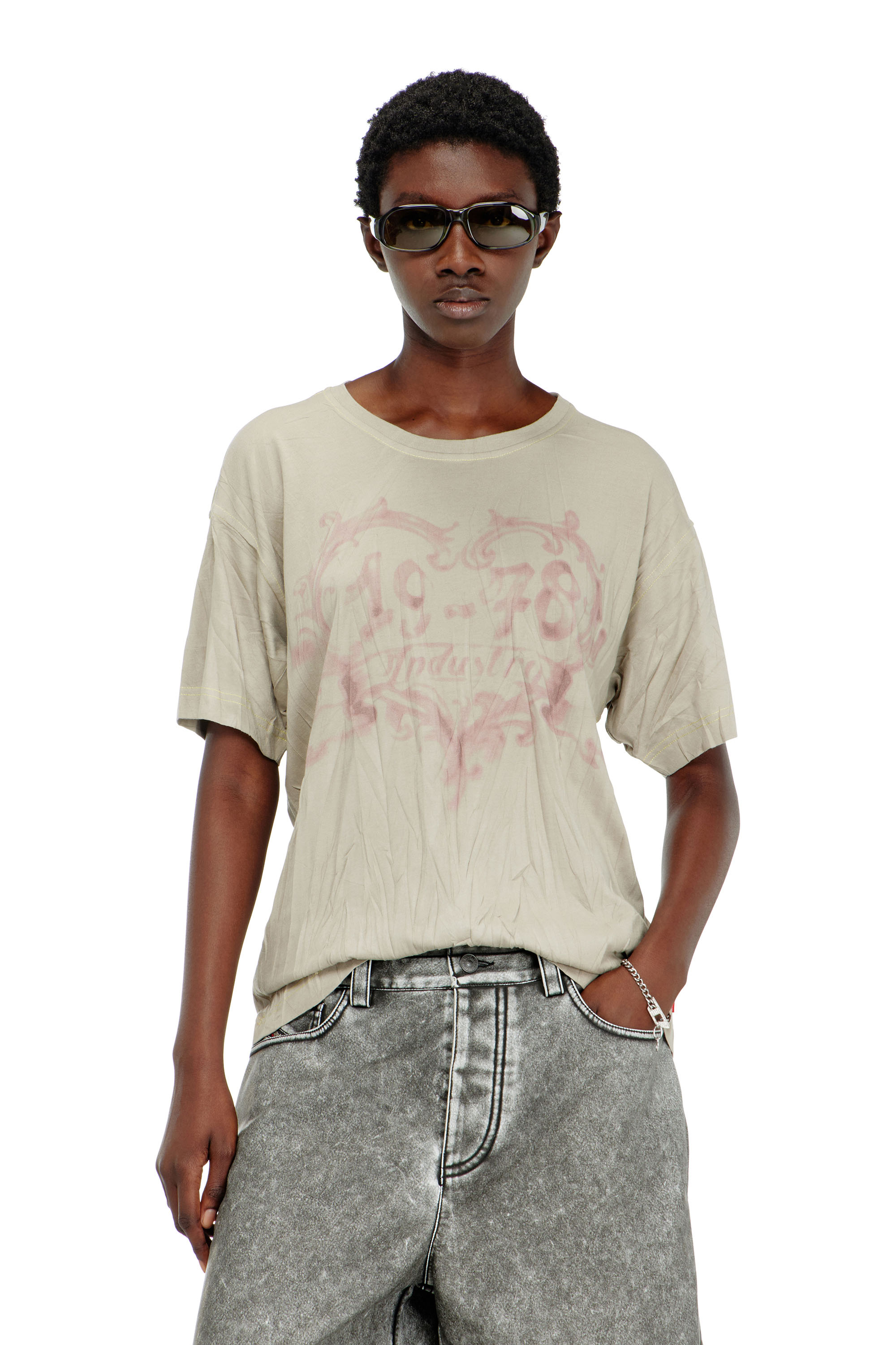 Diesel - T-NORMY-AA4, Female's Tシャツ in ベージュ/ピンク - 3