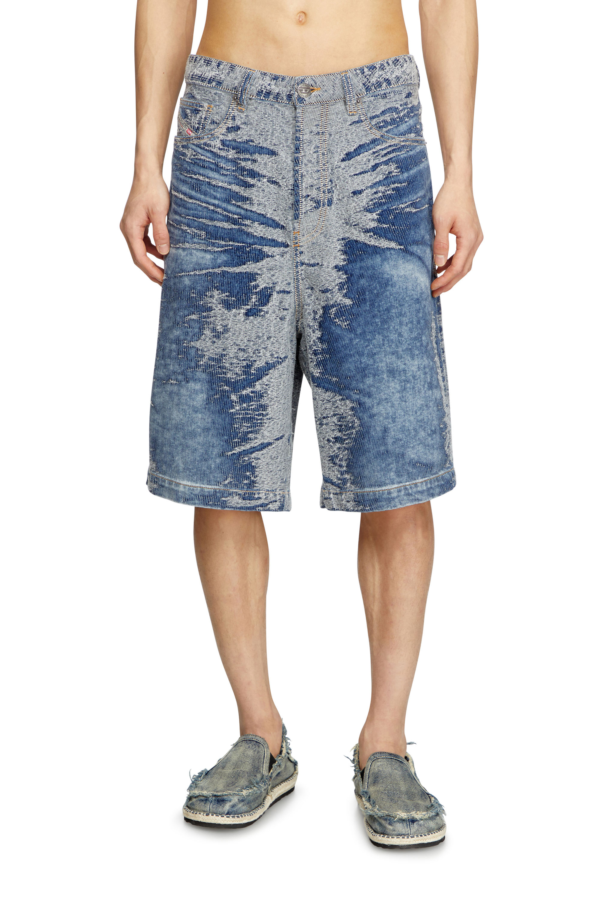 Diesel - D-LIRE-SHORT-S, Male's Shorts in distressed jacquard denim in ミディアムブルー - 3