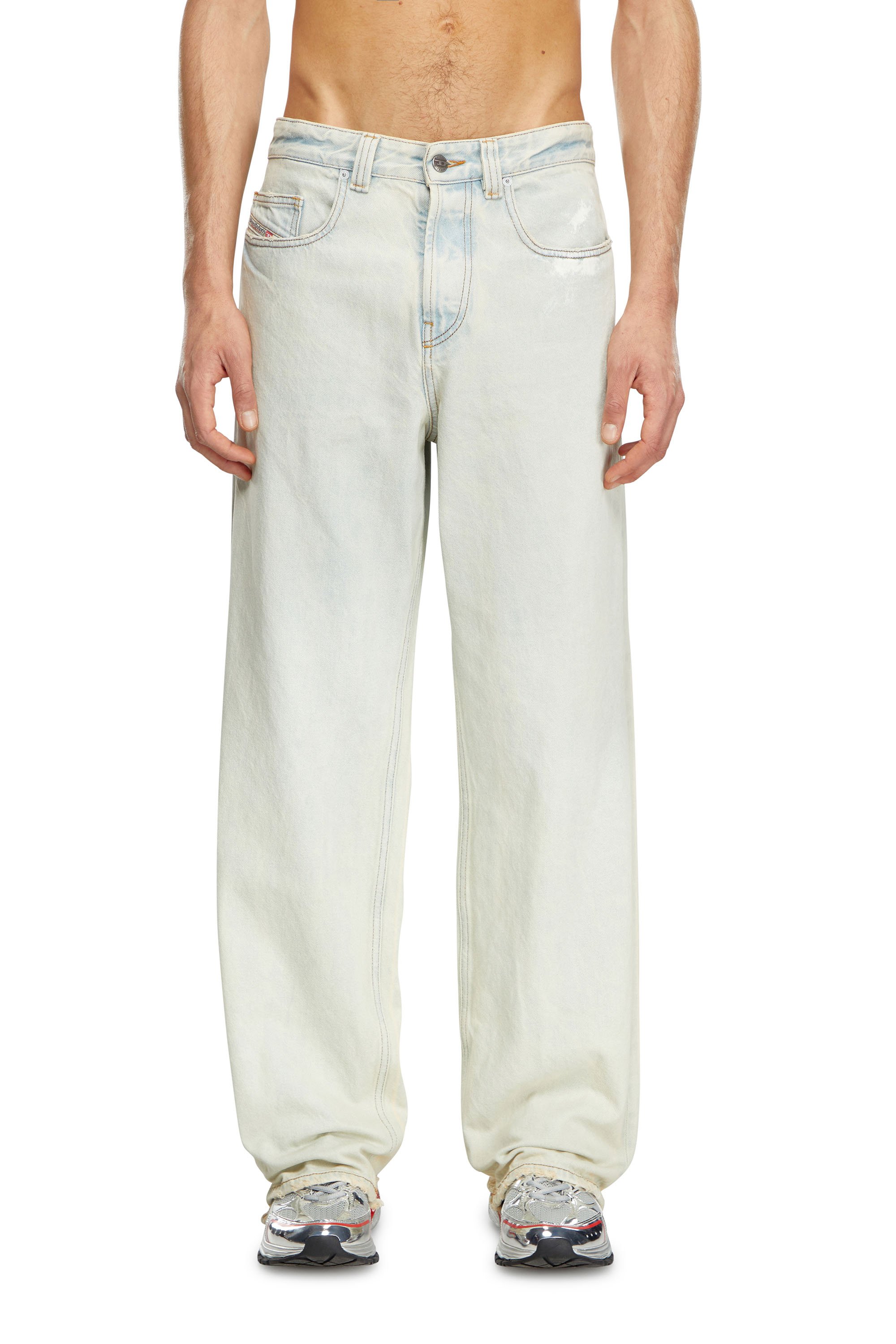 Diesel - Male's Relaxed Jeans 2001 D-Macro 09J81, ライトブルー - 1