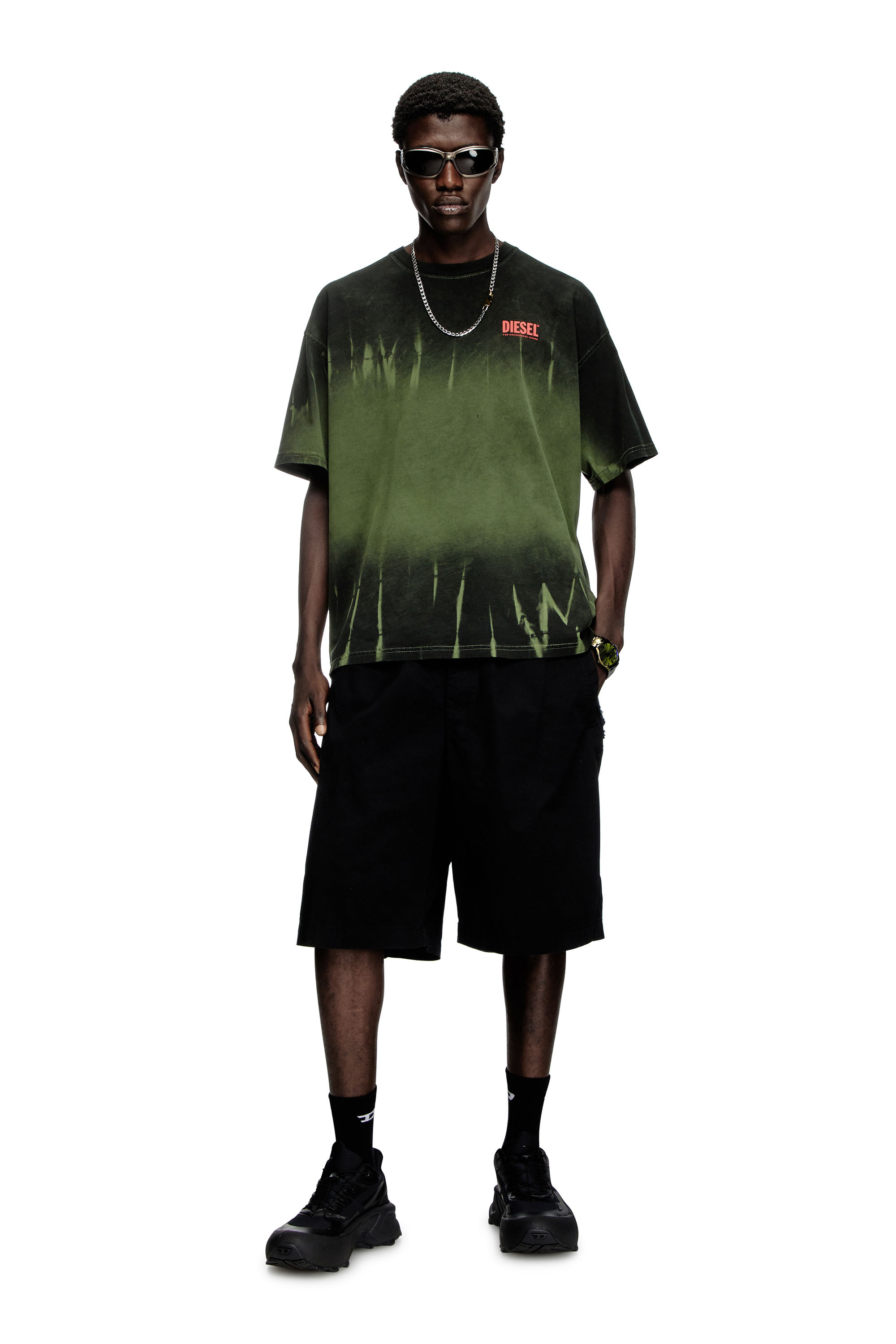 Diesel - T-BOXT-R3, Male's Tie-dye T-shirt with logo print in ダークグリーン - 2
