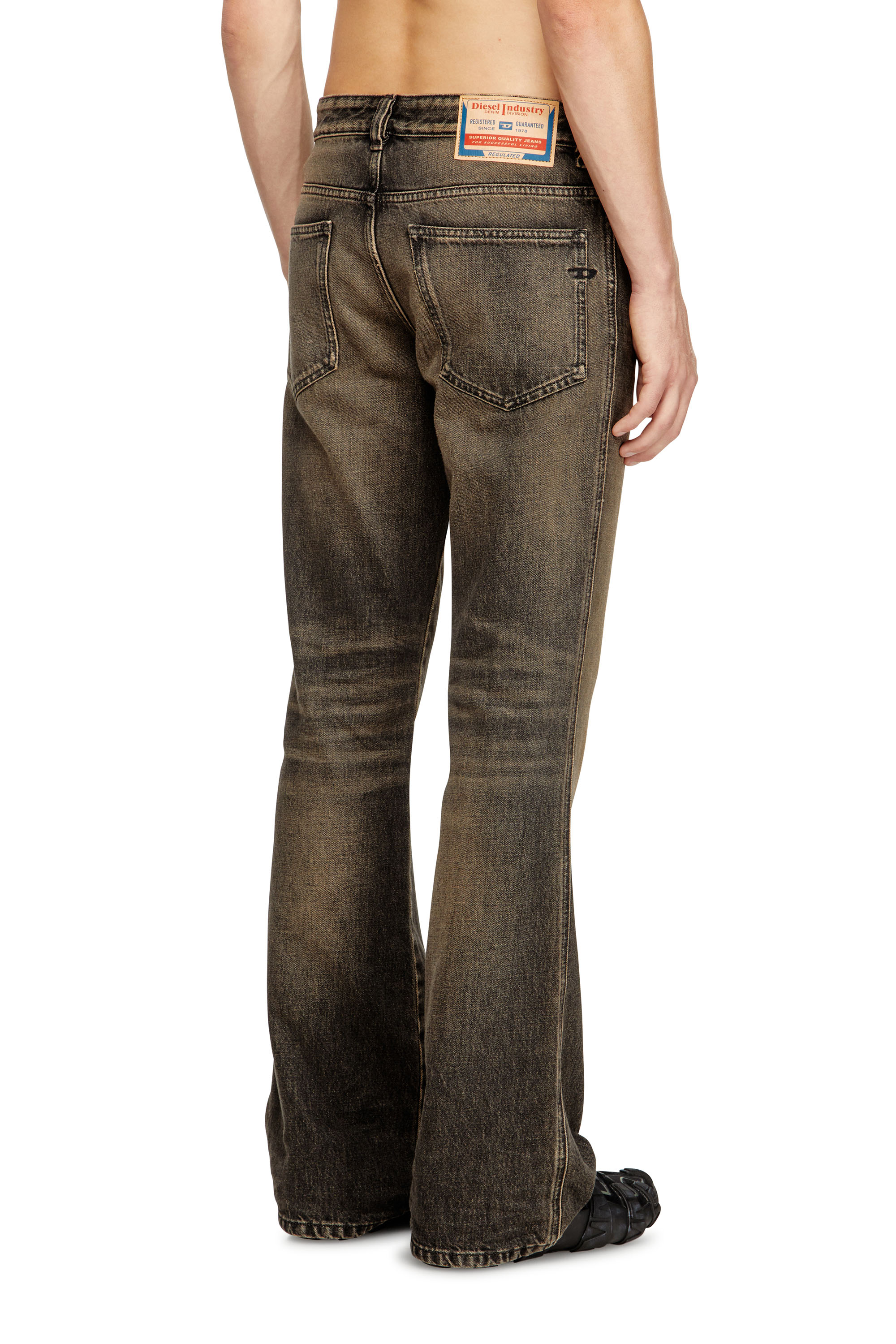 Diesel - Male's Bootcut Jeans 1998 D-Buck 007AX, ブラック/ダークグレー - 5