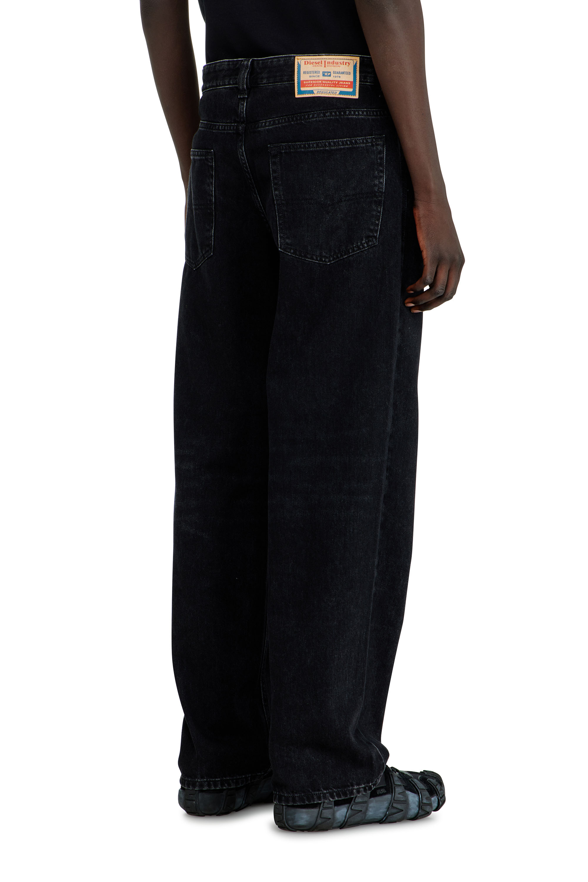 Diesel - Male's Relaxed Jeans 2001 D-Macro 09P09, ブラック/ダークグレー - 6