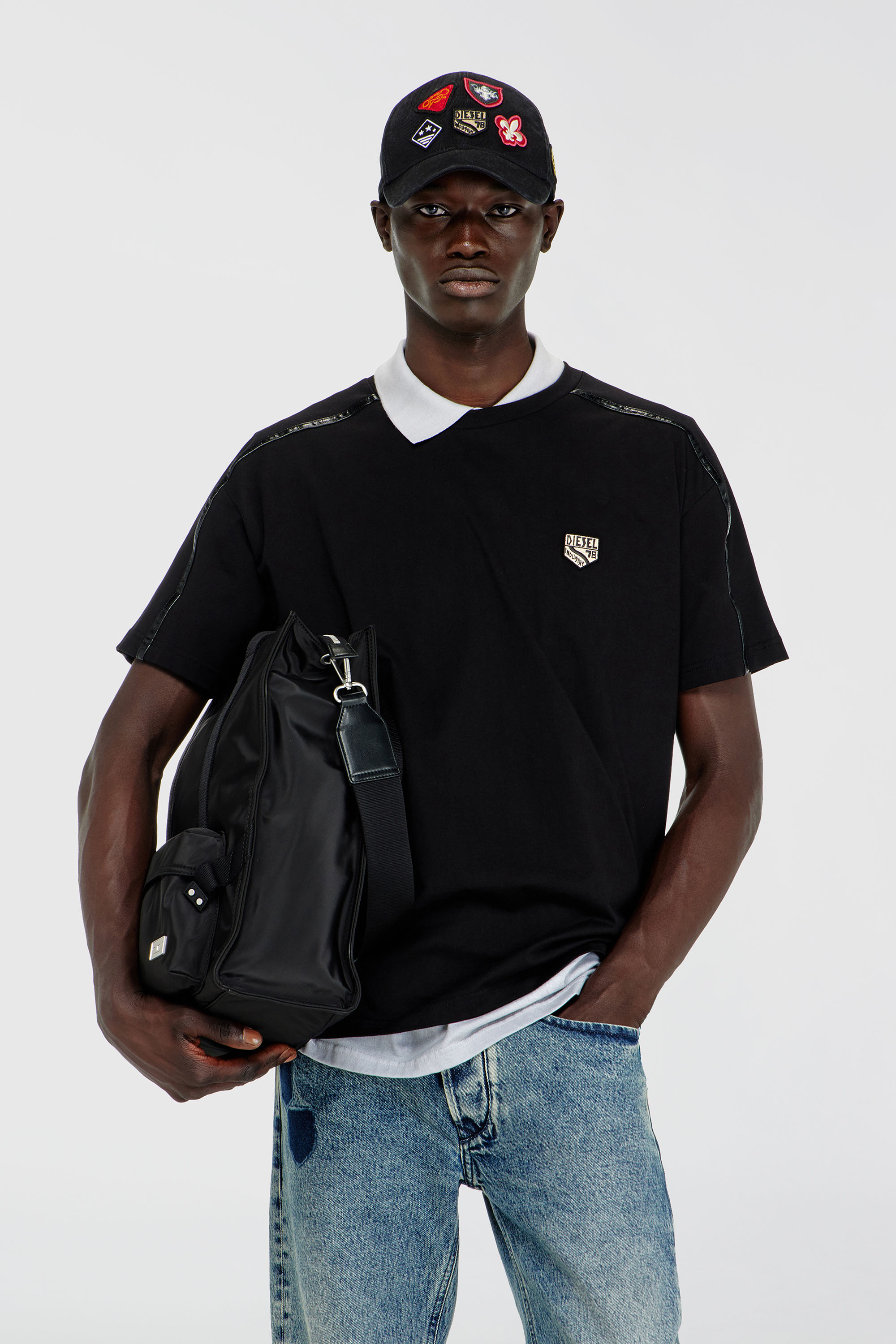 Diesel - T-NORM-FL, Male's Tシャツ in ブラック - 3