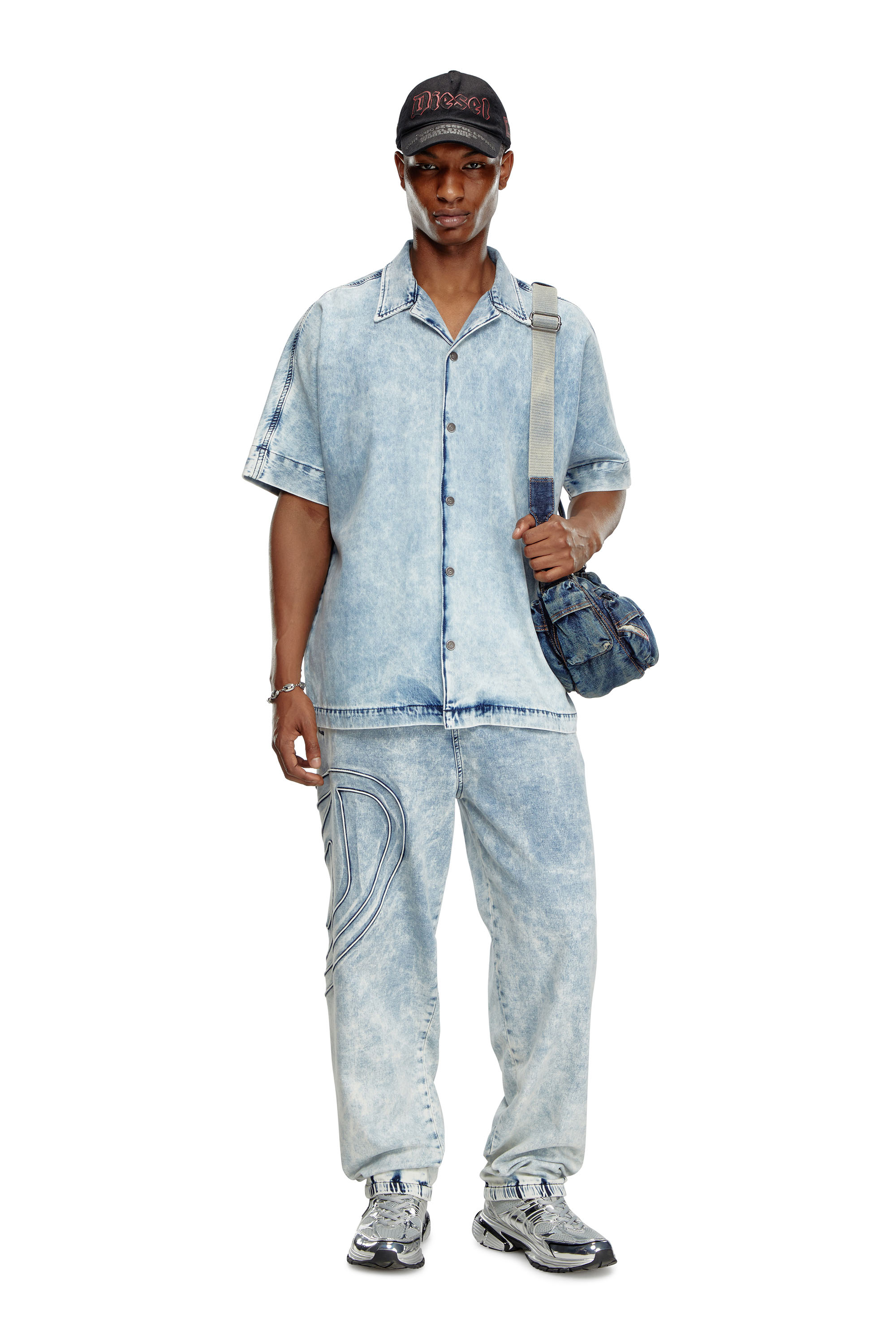 Diesel - D-NABIL-S, Male's Denim bowling shirt with Oval D in ライトブルー - 2