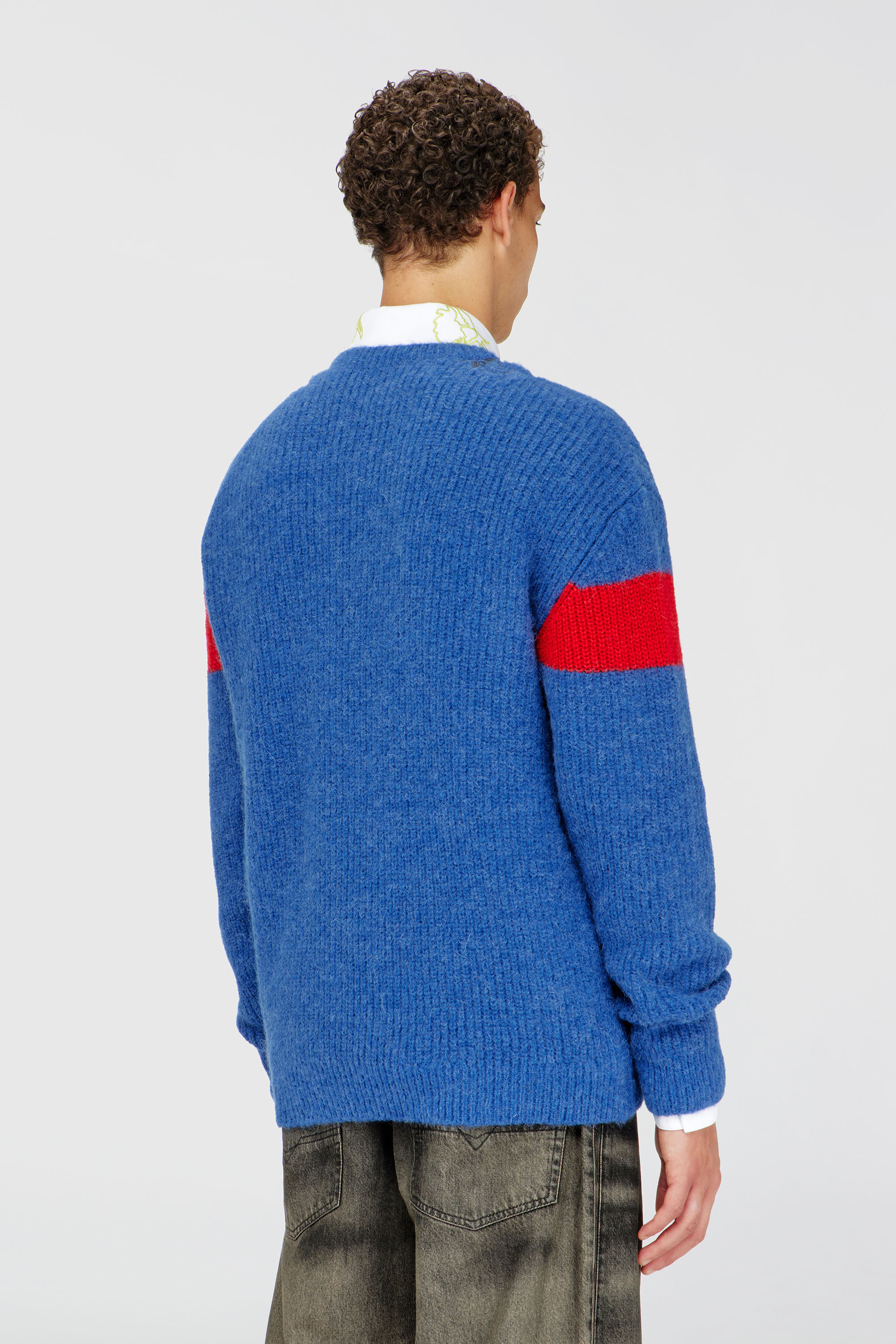 Diesel - K-SOREN, Male's Alpaca-blend jumper with jagged floral neck in レッド/ブルー - 5