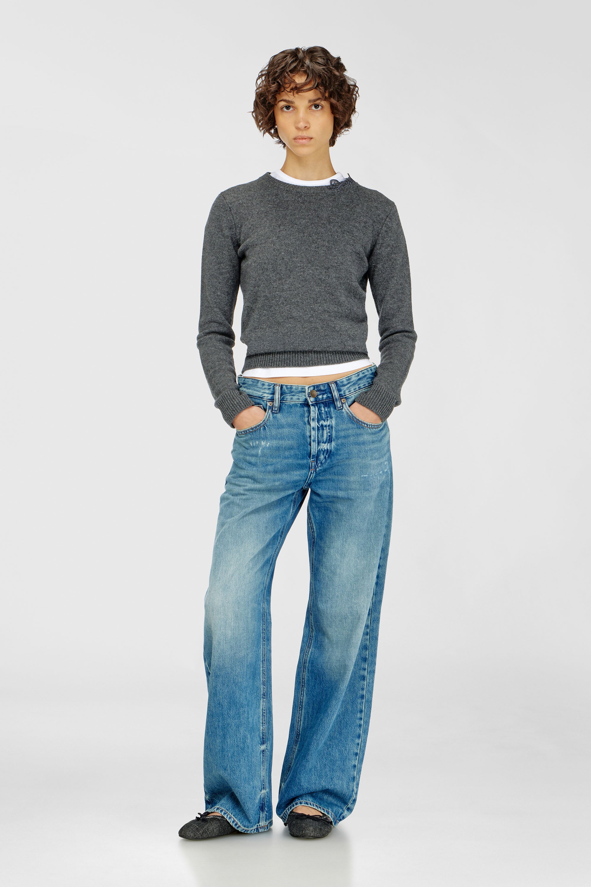 Diesel - Female's Relaxed Jeans 1990 D-Waigee 0TJDI, ミディアムブルー - 1
