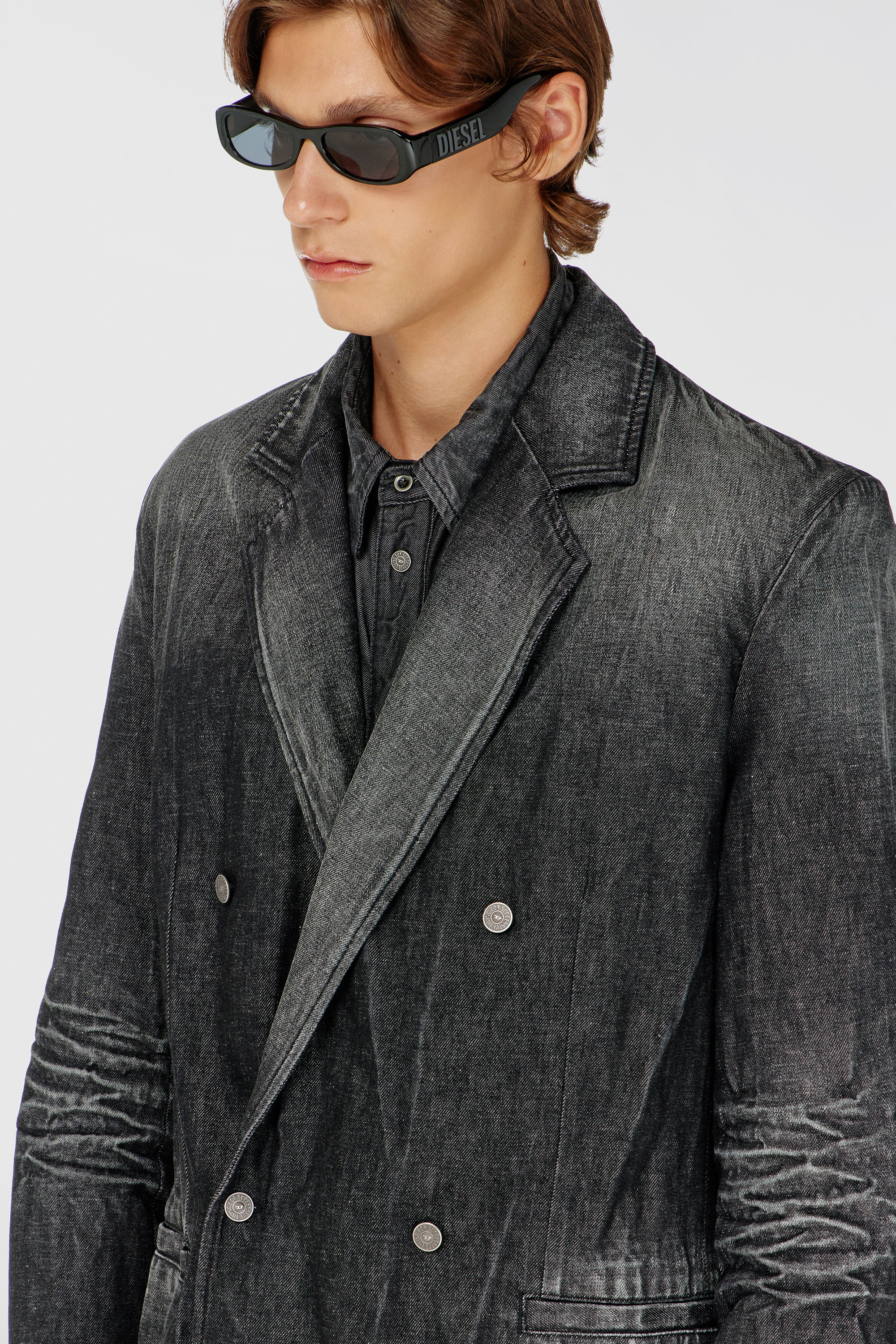 Diesel - D-KOT-FSJ, Male's Double-breasted blazer in creased denim in ブラック/ダークグレー - 4