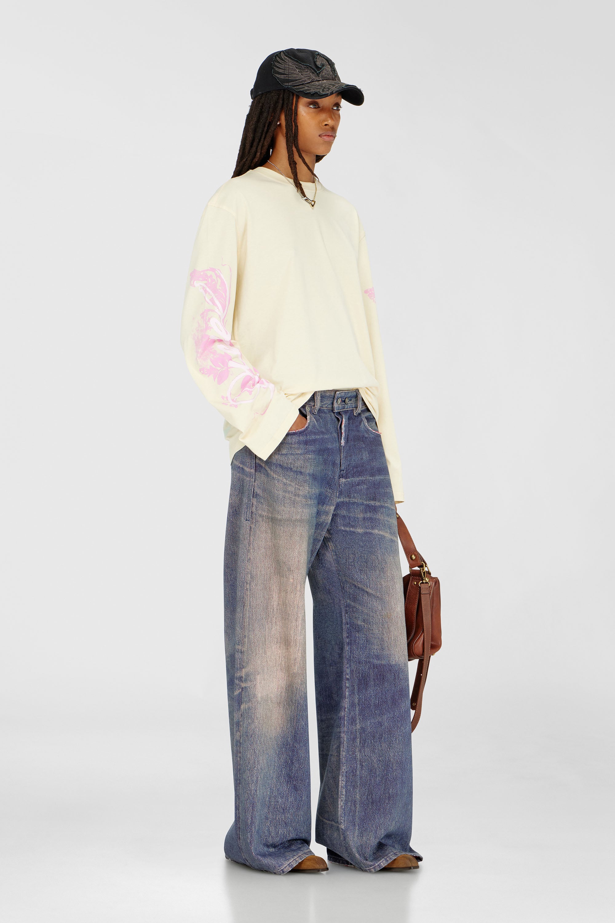 Diesel - T-HILARY-LS-AA3, Female's 長袖Tシャツ in イエロー - 2