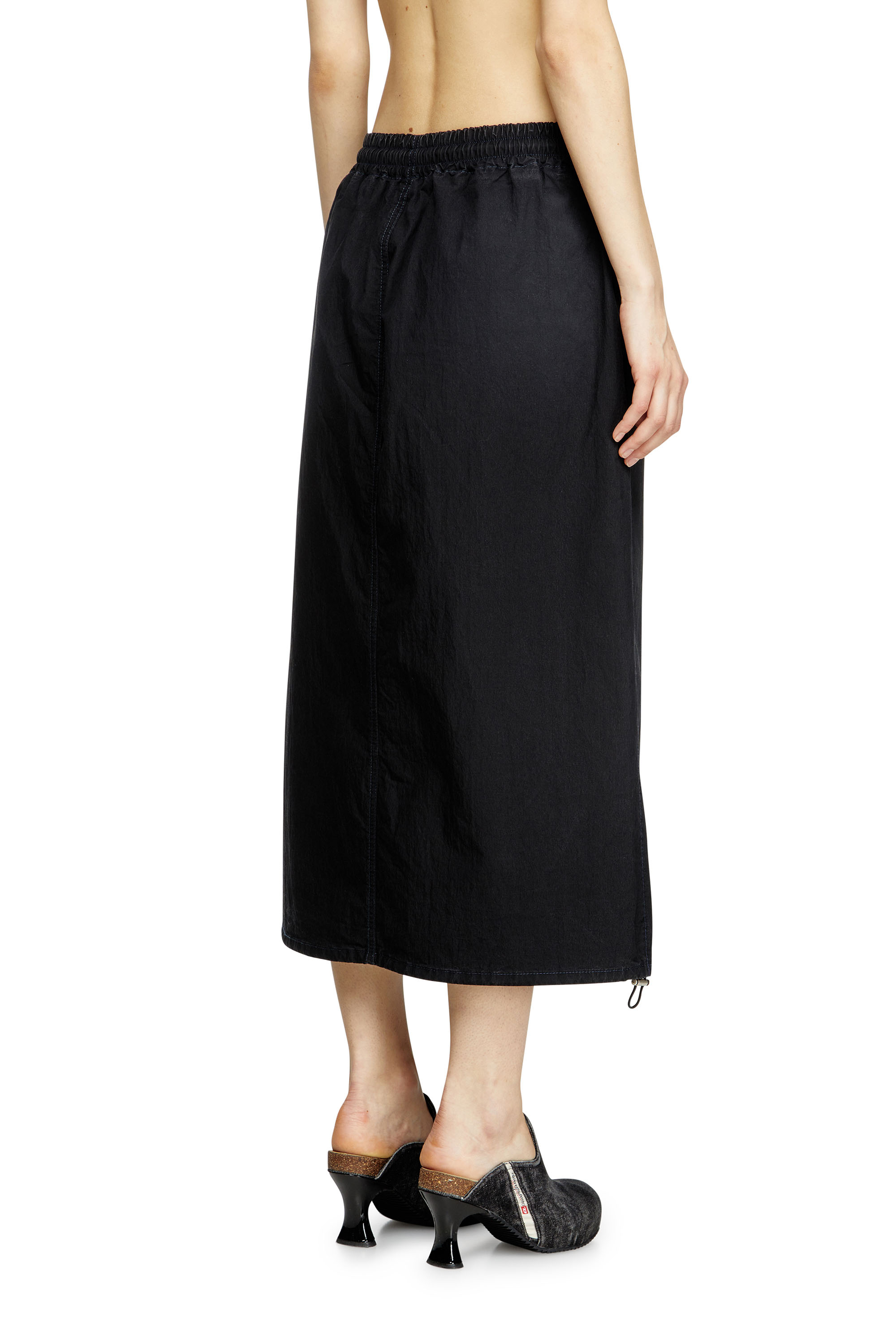 Diesel - DE-OREN-C JOGG, Female's Midi skirt in technical JoggJeans in ブラック - 4