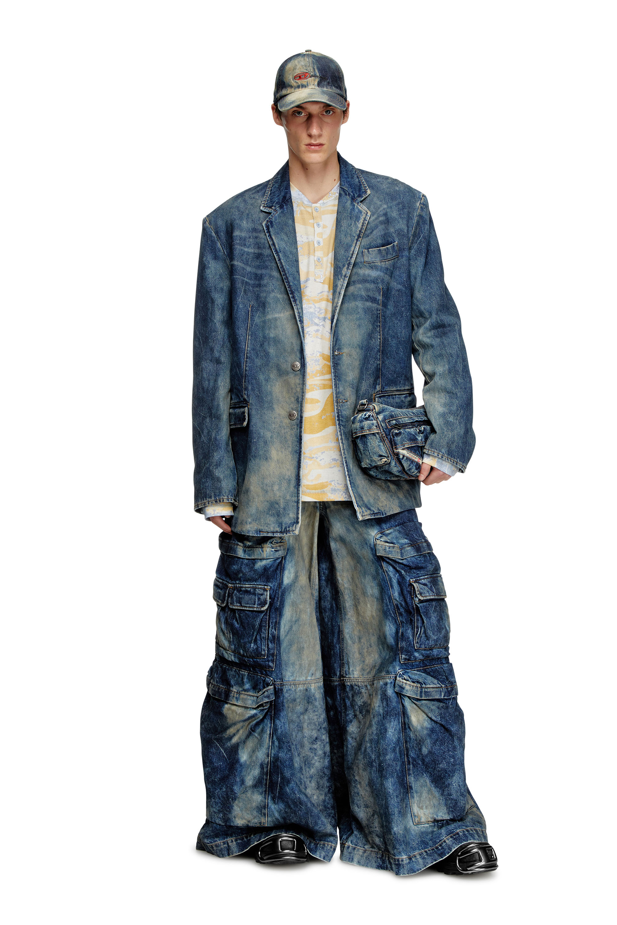 Diesel - D-OVER-DD, Unisex's Blazer in hand-treated dirty denim in ダークブルー - 2