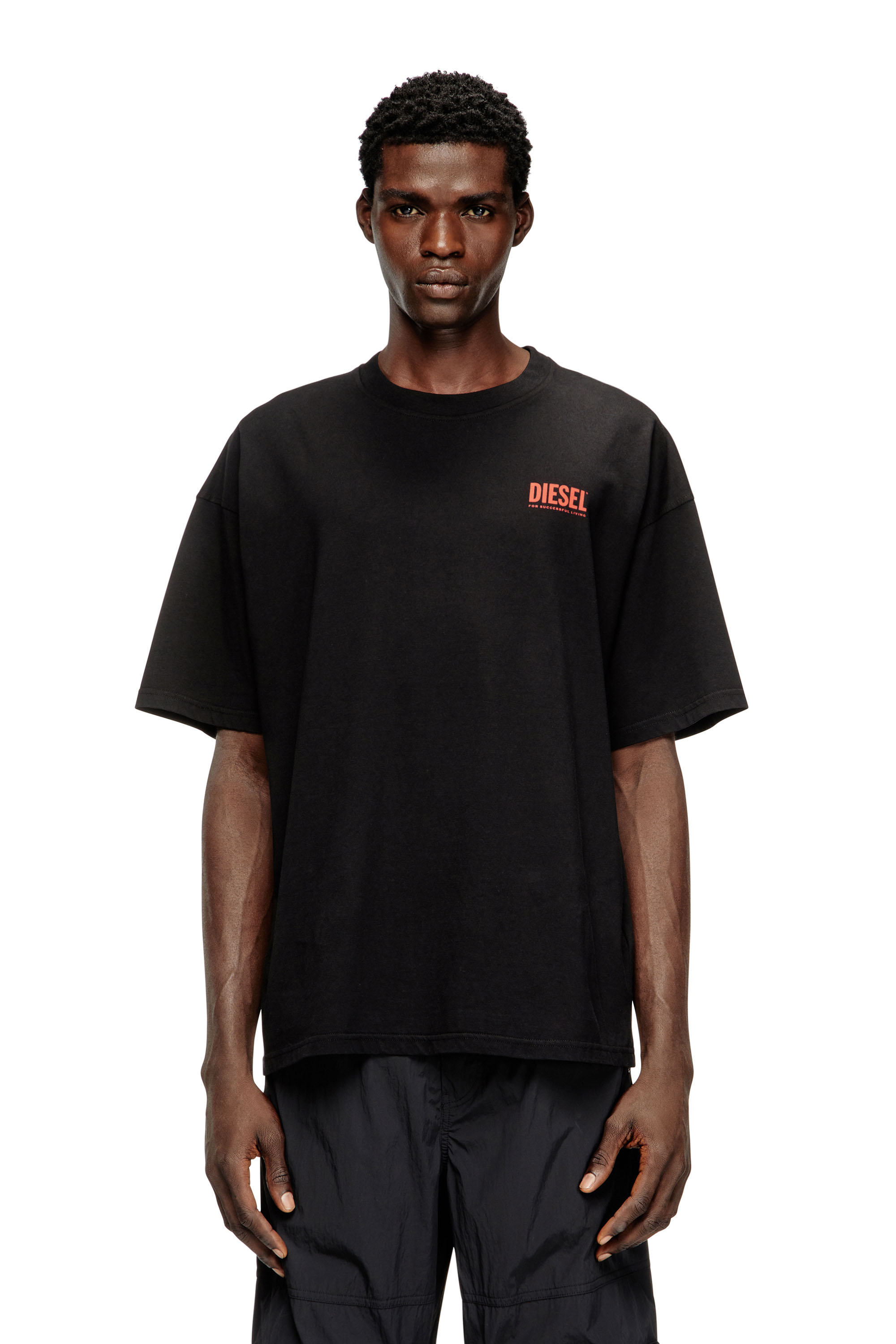 Diesel - T-BOXT-BISK, Male's Tシャツ in ブラック - 1