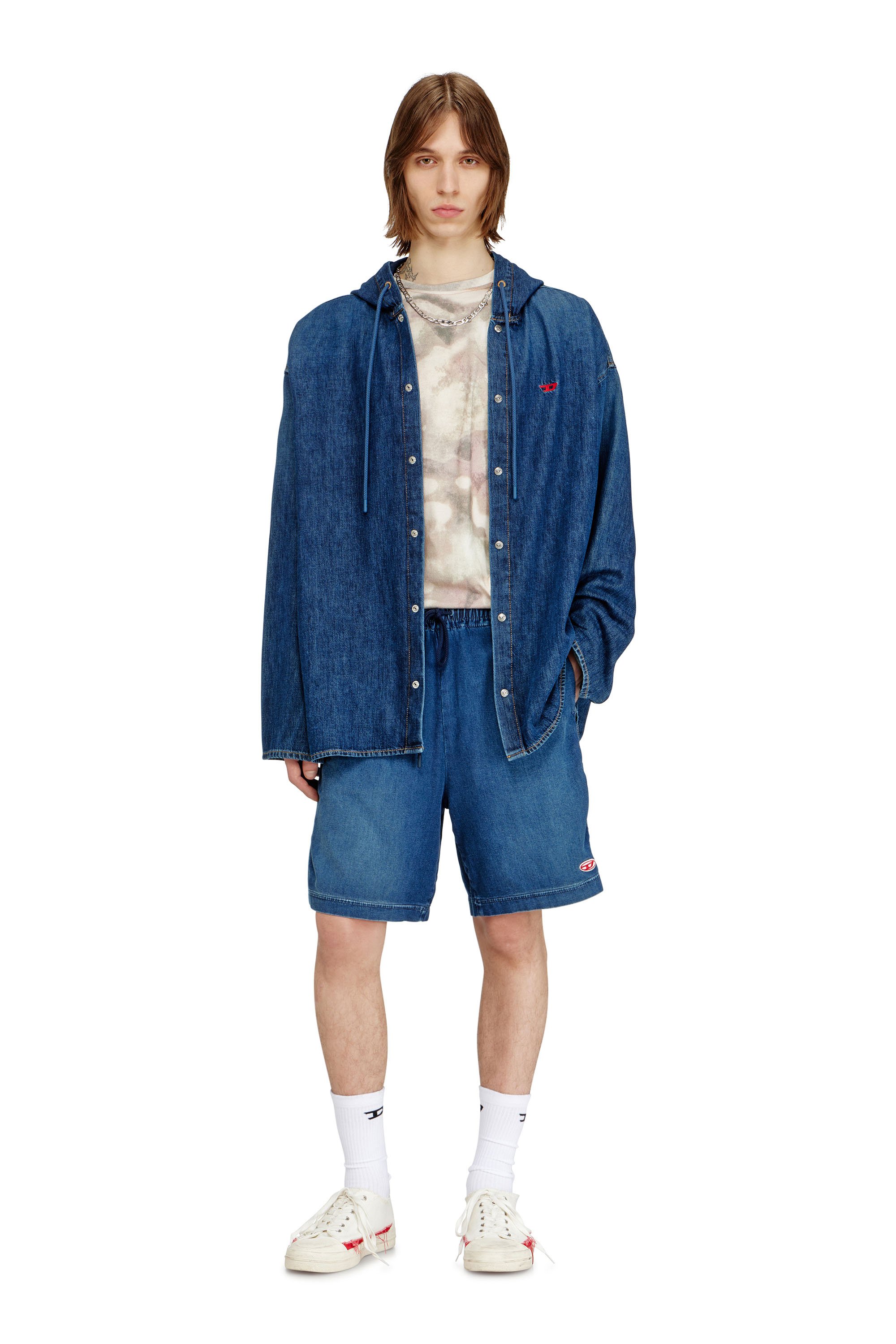 Diesel - D-BOXY JOGGJEANS, Male's Loose denim shorts in JoggJeans in ミディアムブルー - 1