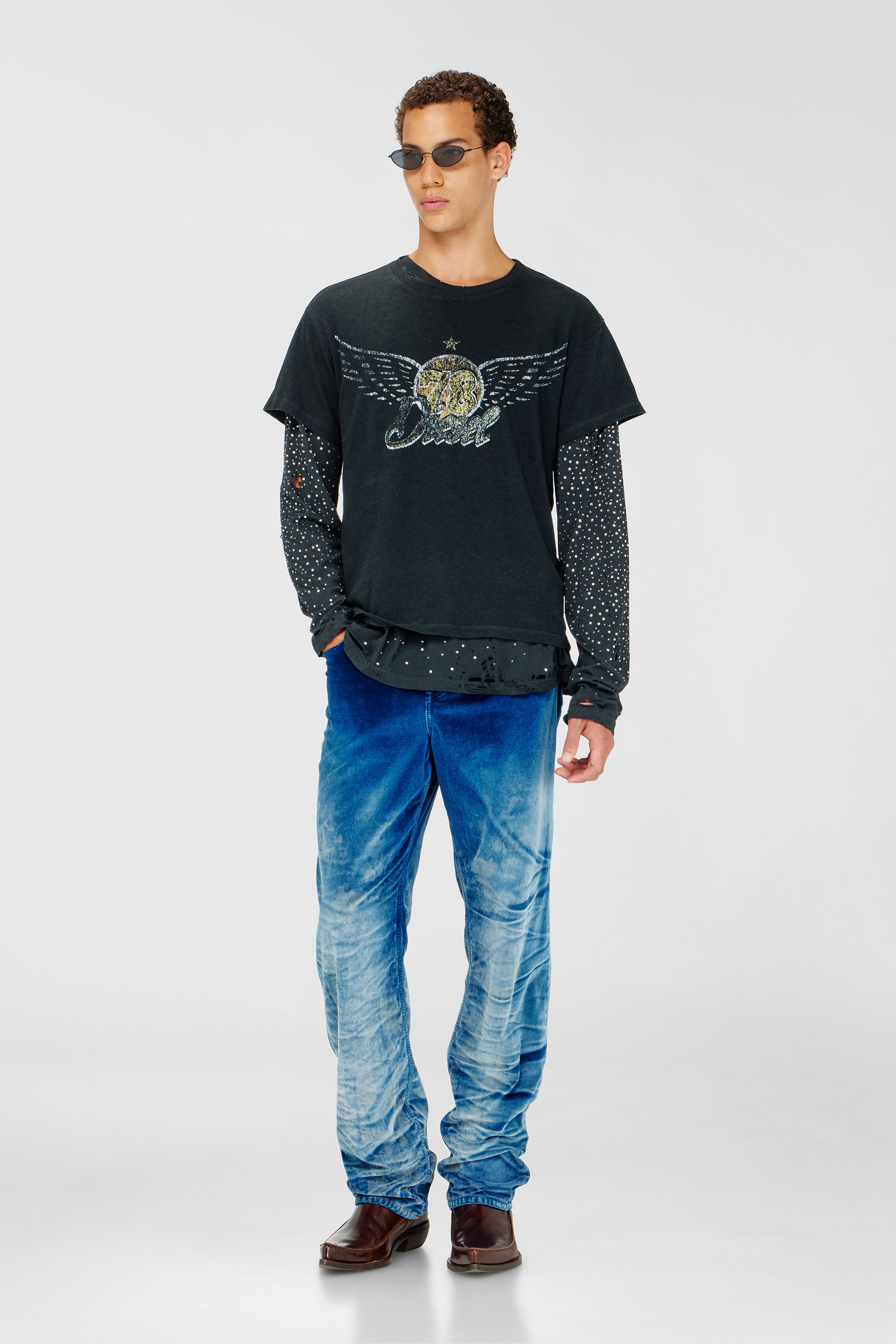 Diesel - T-GERIO-A, Male's Cotton-hemp T-shirt with concert graphics in ブラック - 2