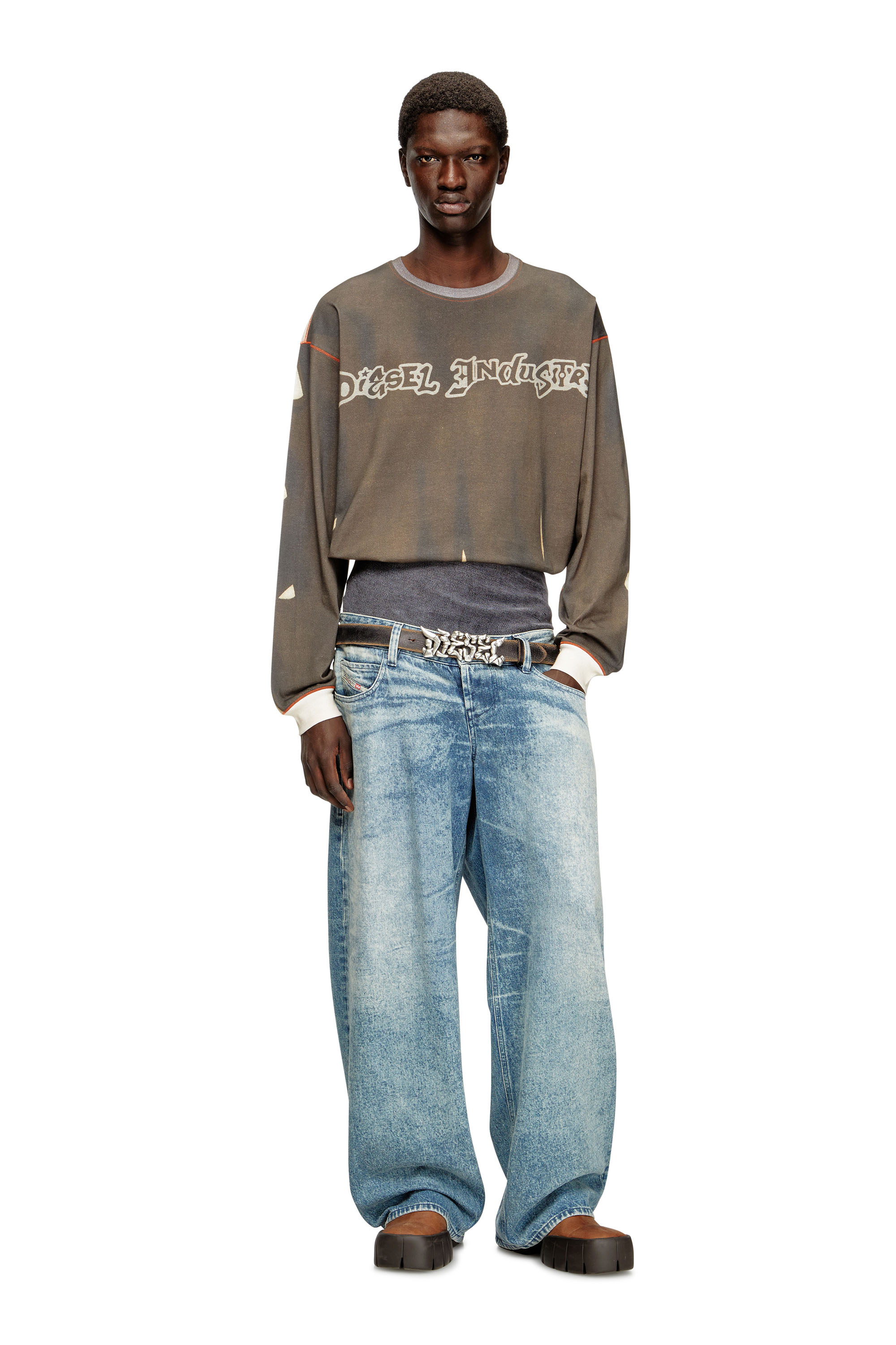 Diesel - T-BOXT-LS-SHOW-V2, Male's Long-sleeve top with graffiti print in ベージュ/ブラウン - 1