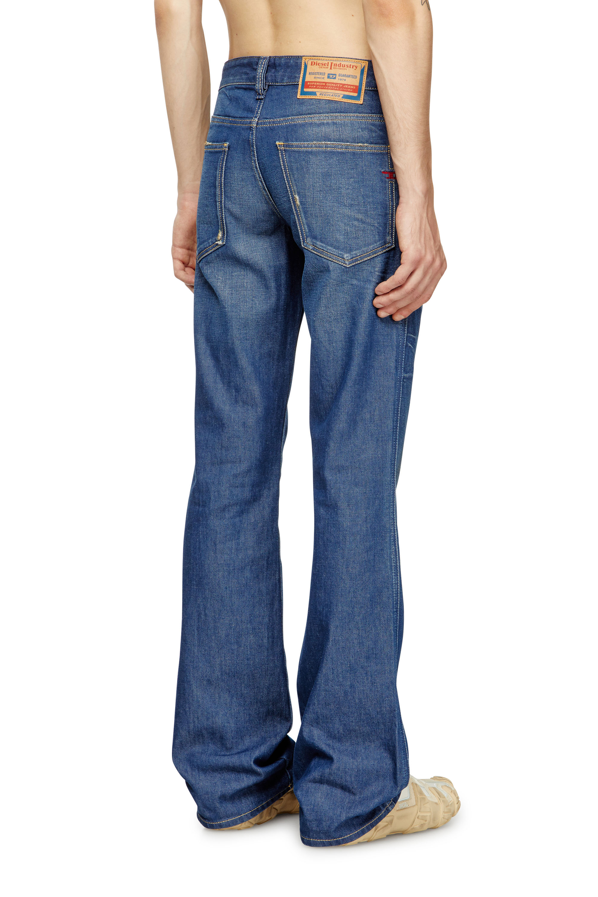 Diesel - Male's Bootcut Jeans 1998 D-Buck 09M60, ダークブルー - 4