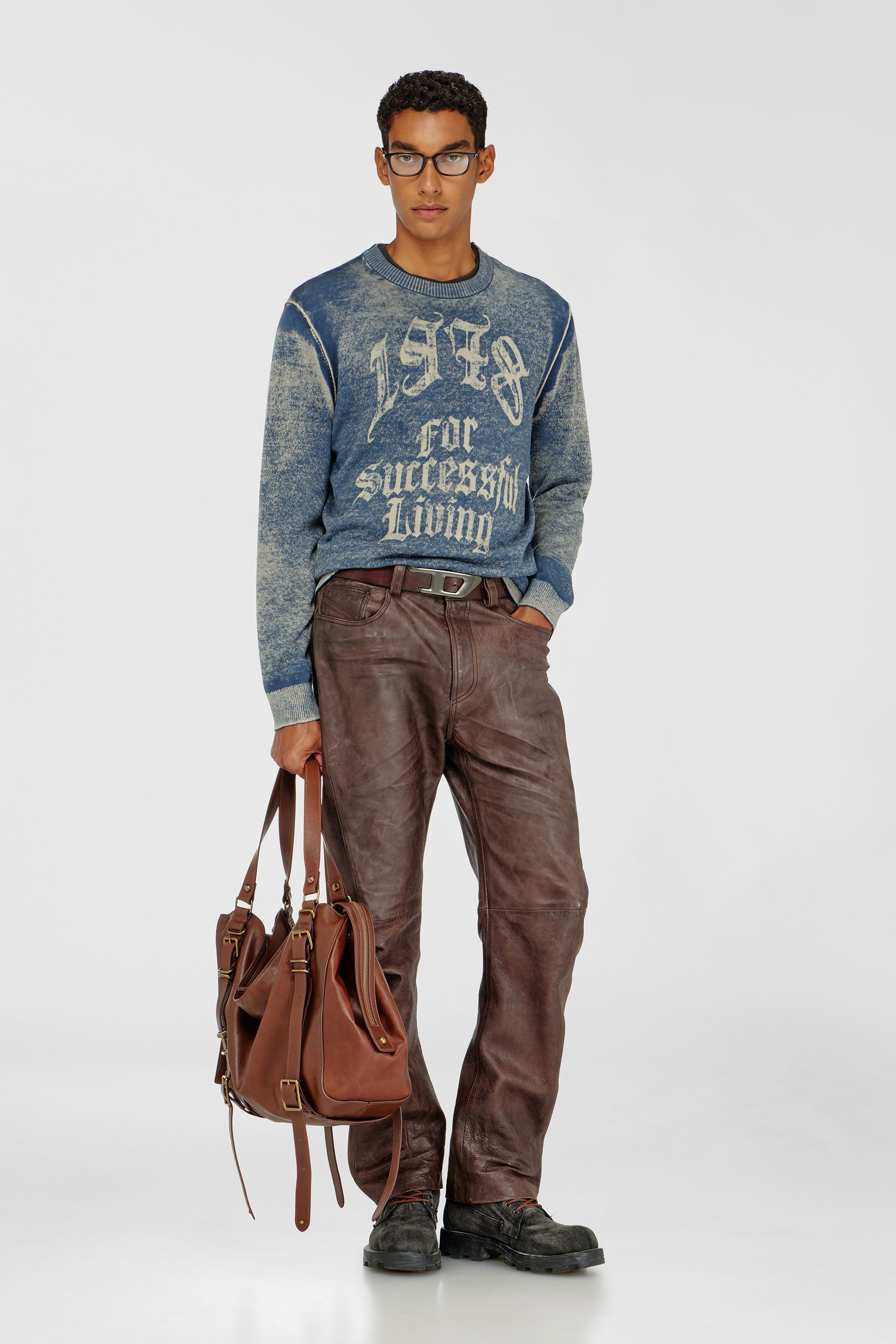 Diesel - D-ONE TOPHANDLE L, Unisex's D-One-Large top-handle bag in treated leather in ブラウン - 2