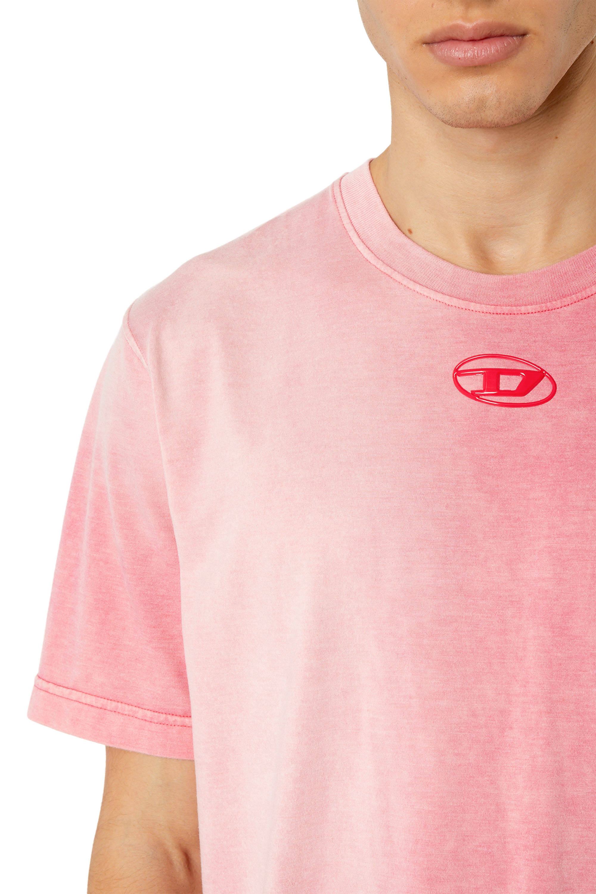 DIESEL】メンズ Tシャツ一覧｜ディーゼル公式オンラインストア