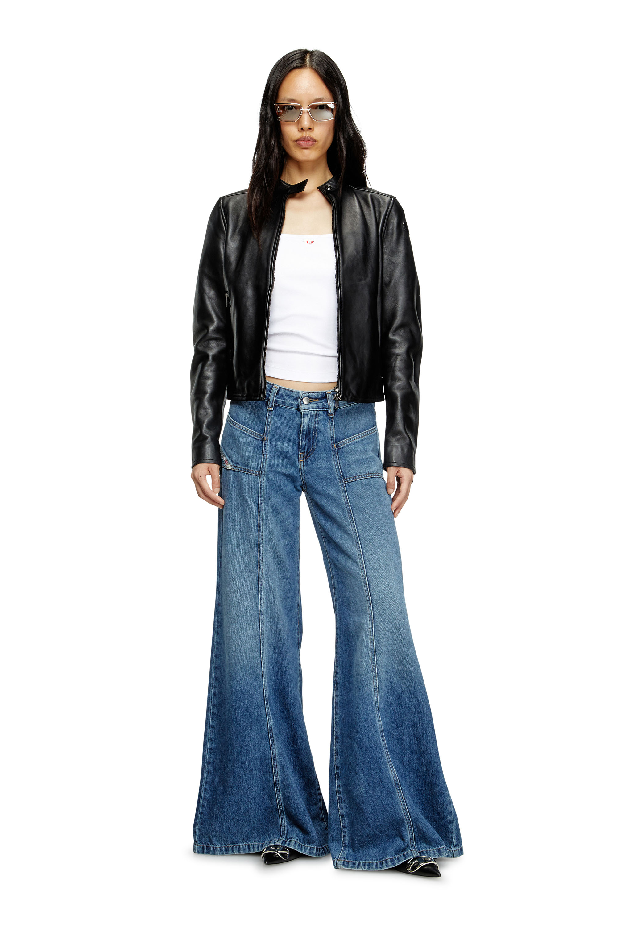 Diesel - Female's Flare Jeans D-Akii 09M56, ミディアムブルー - 1