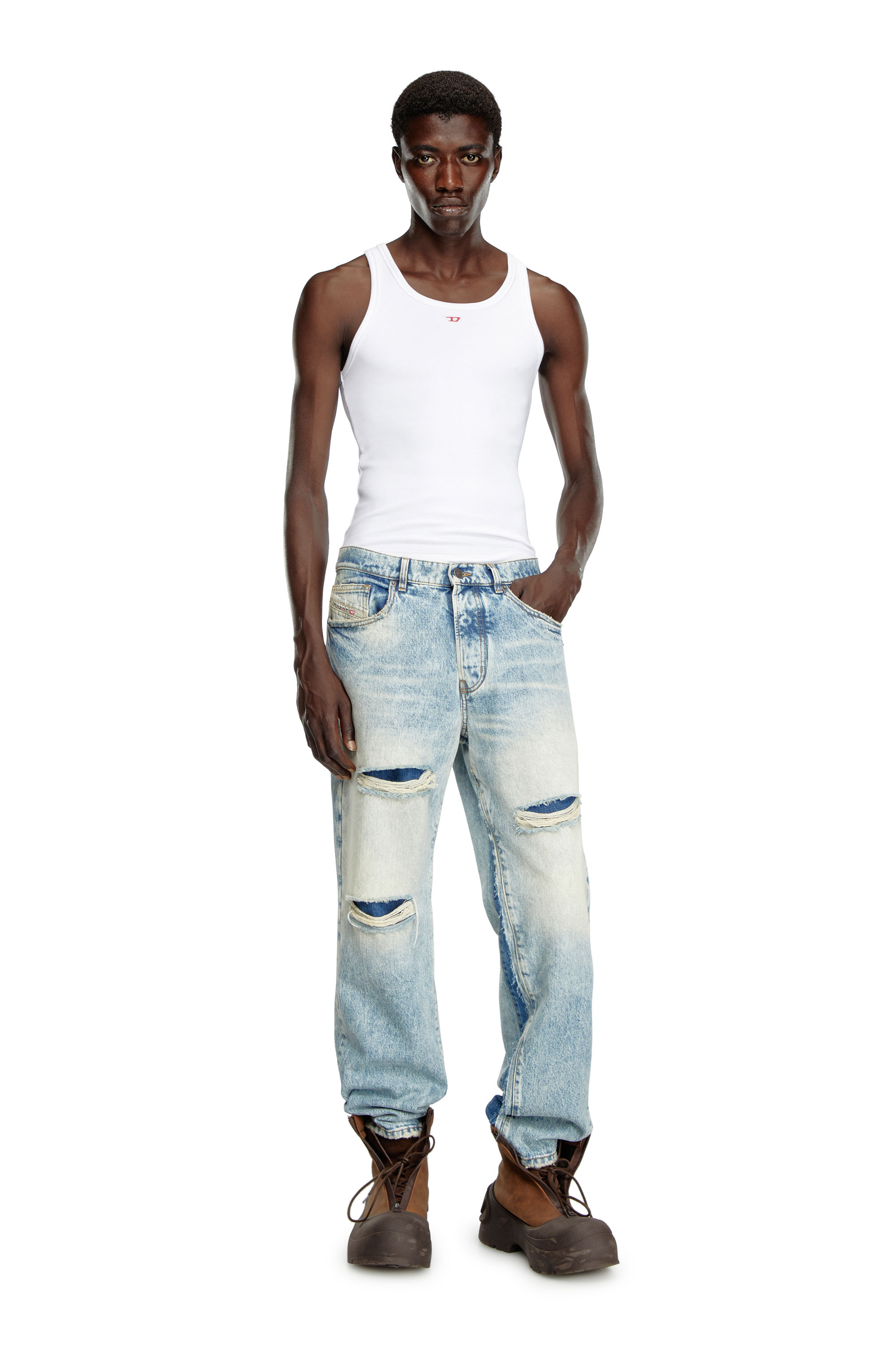Diesel - Male's Relaxed Jeans D-Fire 0AJEN, ライトブルー - 2