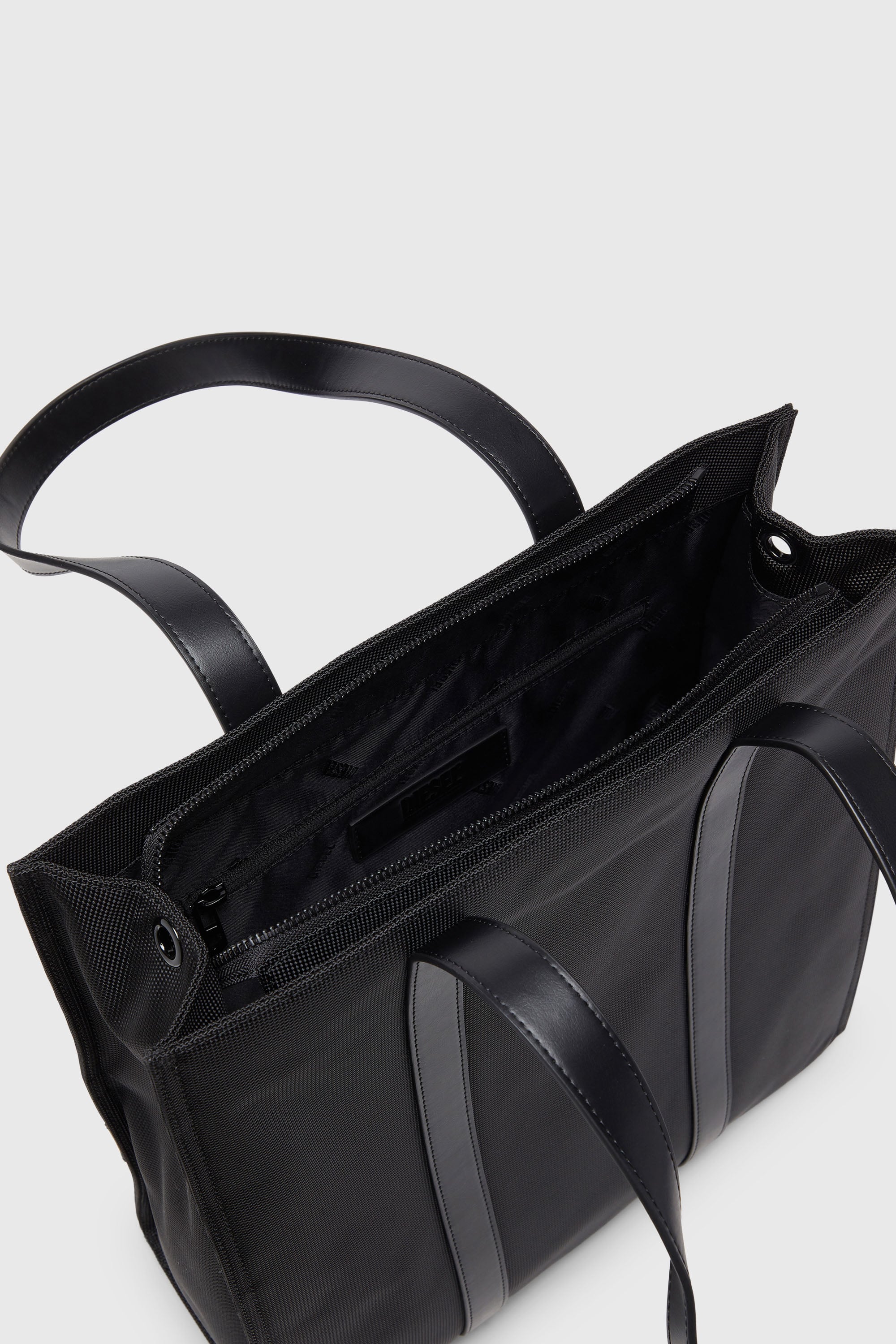 Diesel - MULTI-PKTS TOTE X, Unisex's トートバッグ in ブラック - 4