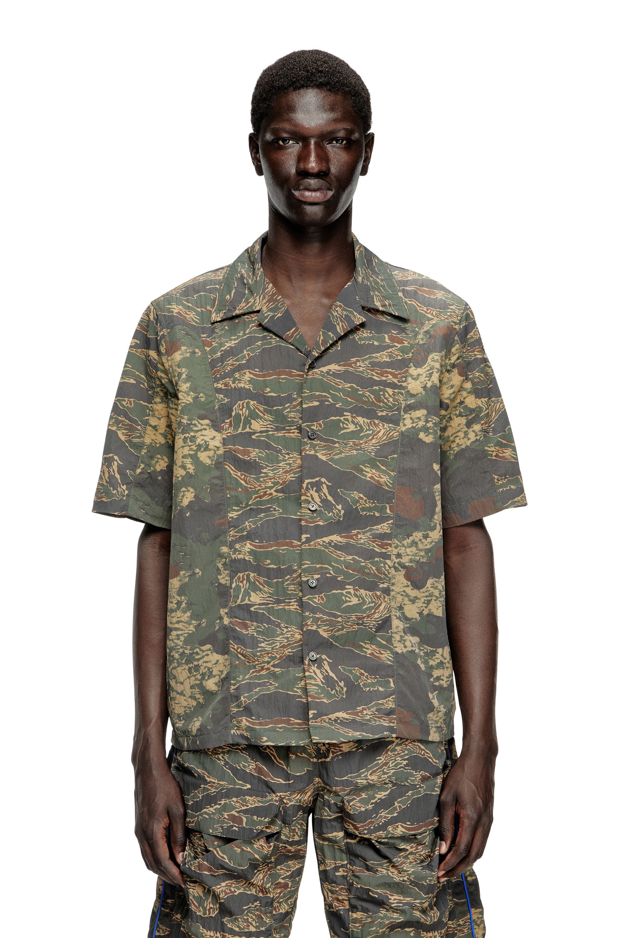 Diesel - S-BRACK-EPBW, Male's Shirt with mixed camo prints in ミリタリーグリーン - 1