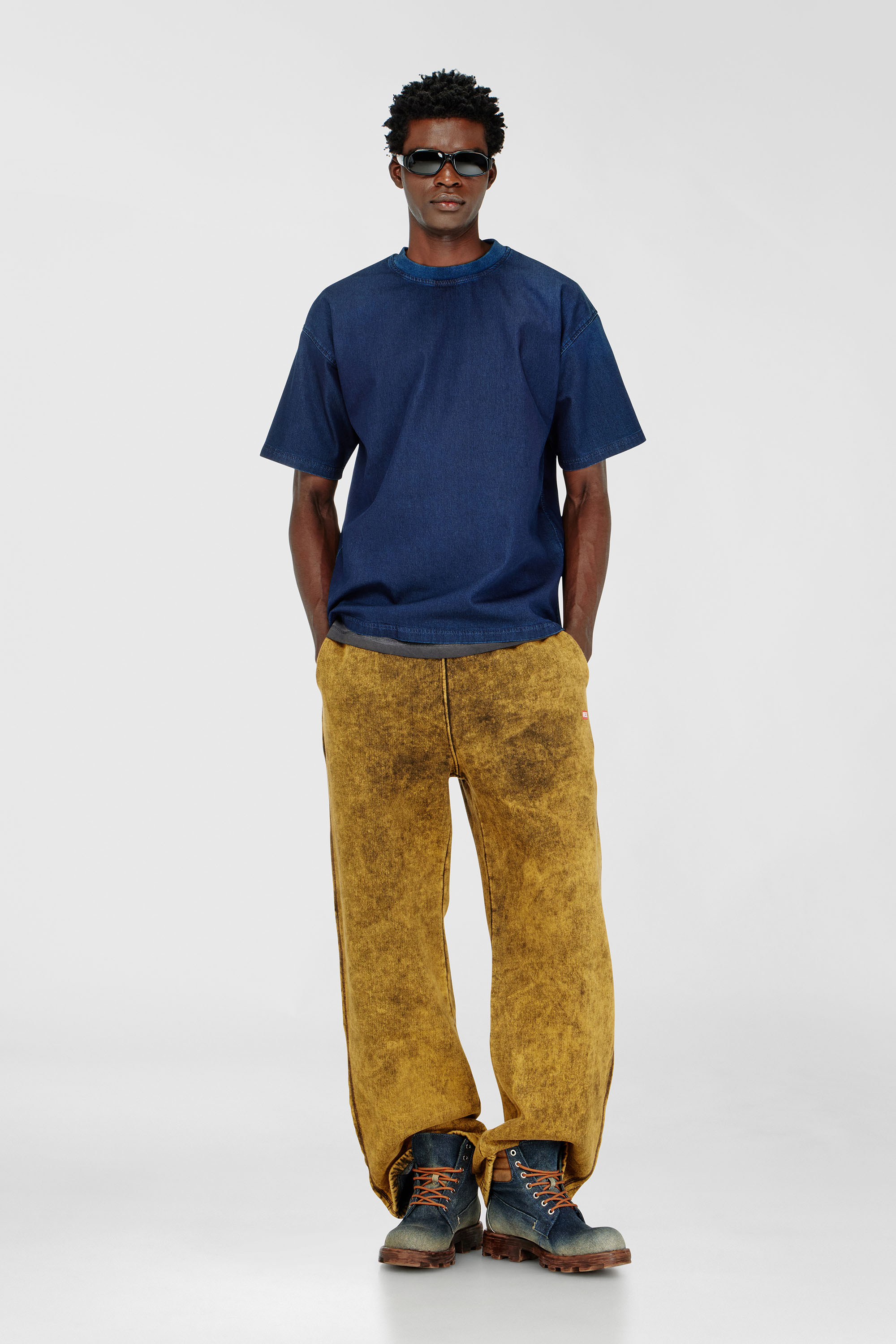 Diesel - D-BOX JOGG, Male's T-shirt in JoggJeans in ブルー - 1