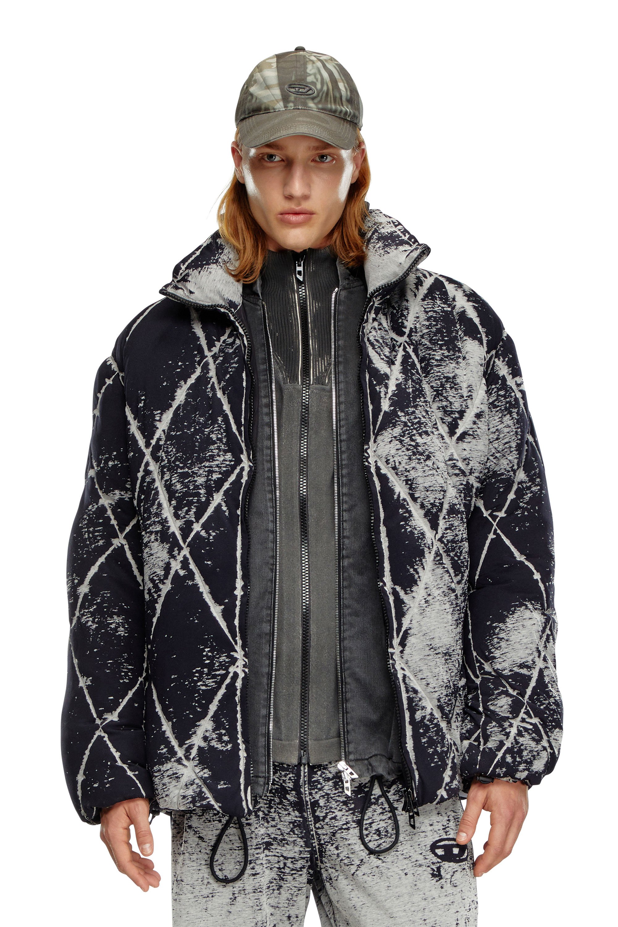 Diesel - W-MARCEL, Male's Puffer jacket in burn-out jersey in ブラック - 2