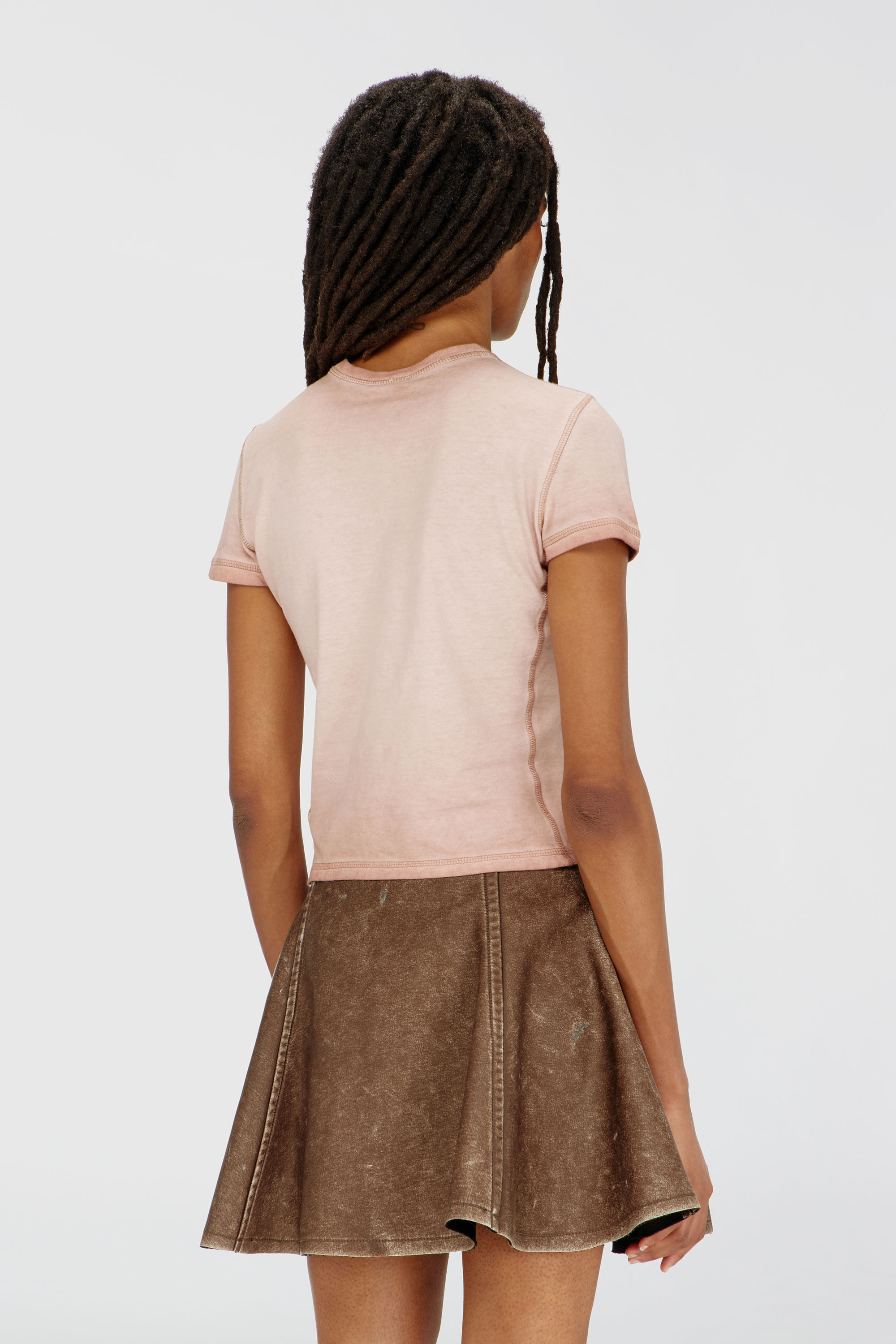 Diesel - T-UNCUTY-WAF, Female's Tシャツ in フェースパウダー - 4