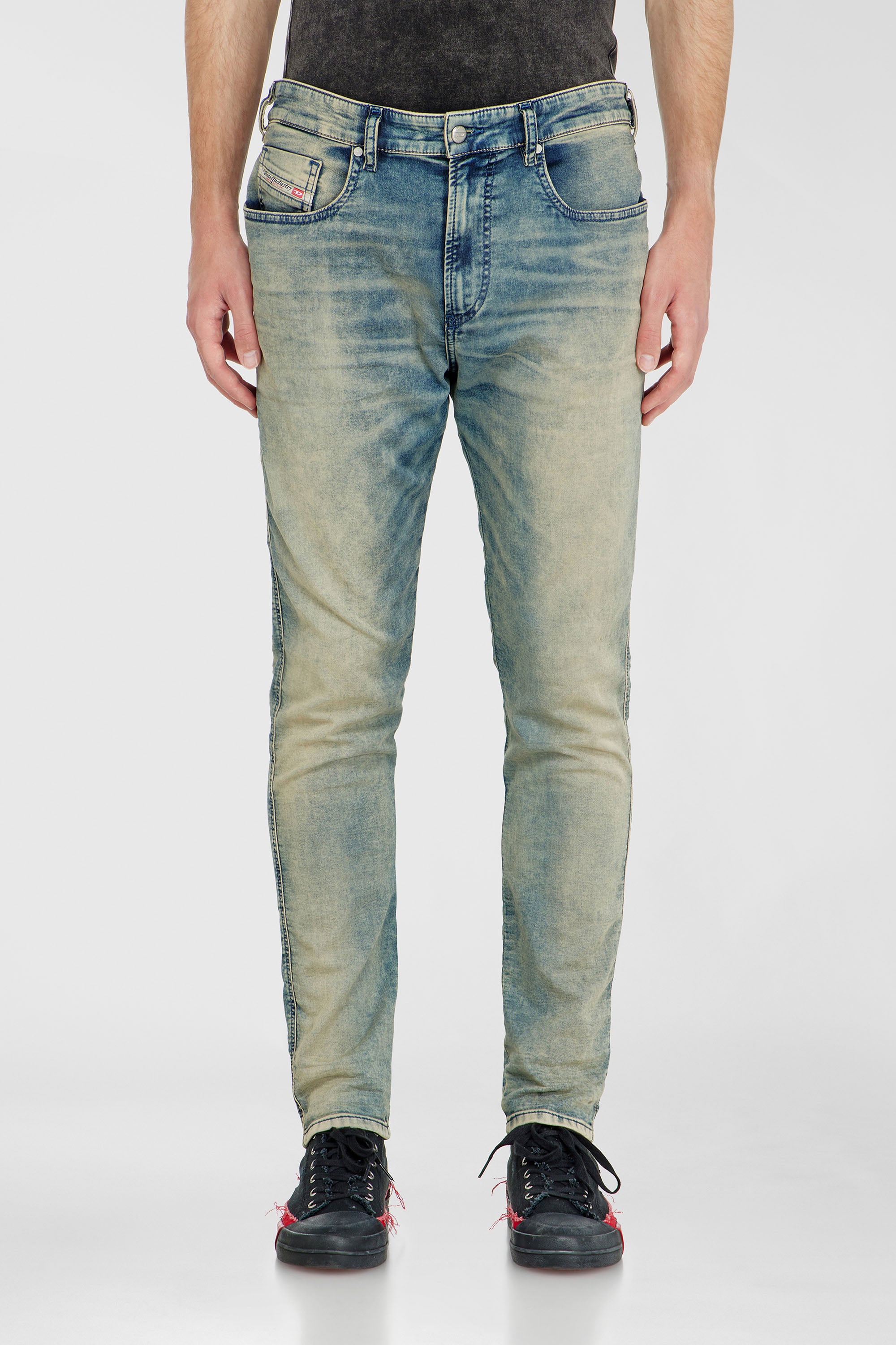 Diesel - Male's Slim 2062 D-Strukt Joggjeans&reg; 09P60, ミディアムブルー - 1