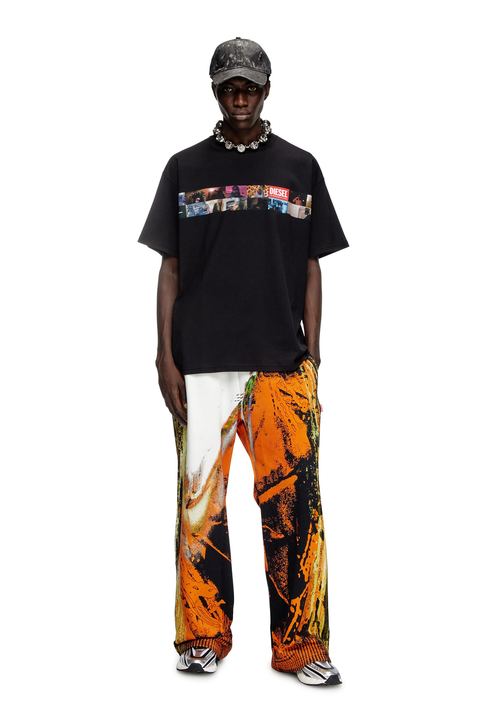 Diesel - T-BOXTY, Male's T-shirt with Livestream print in ブラック - 2