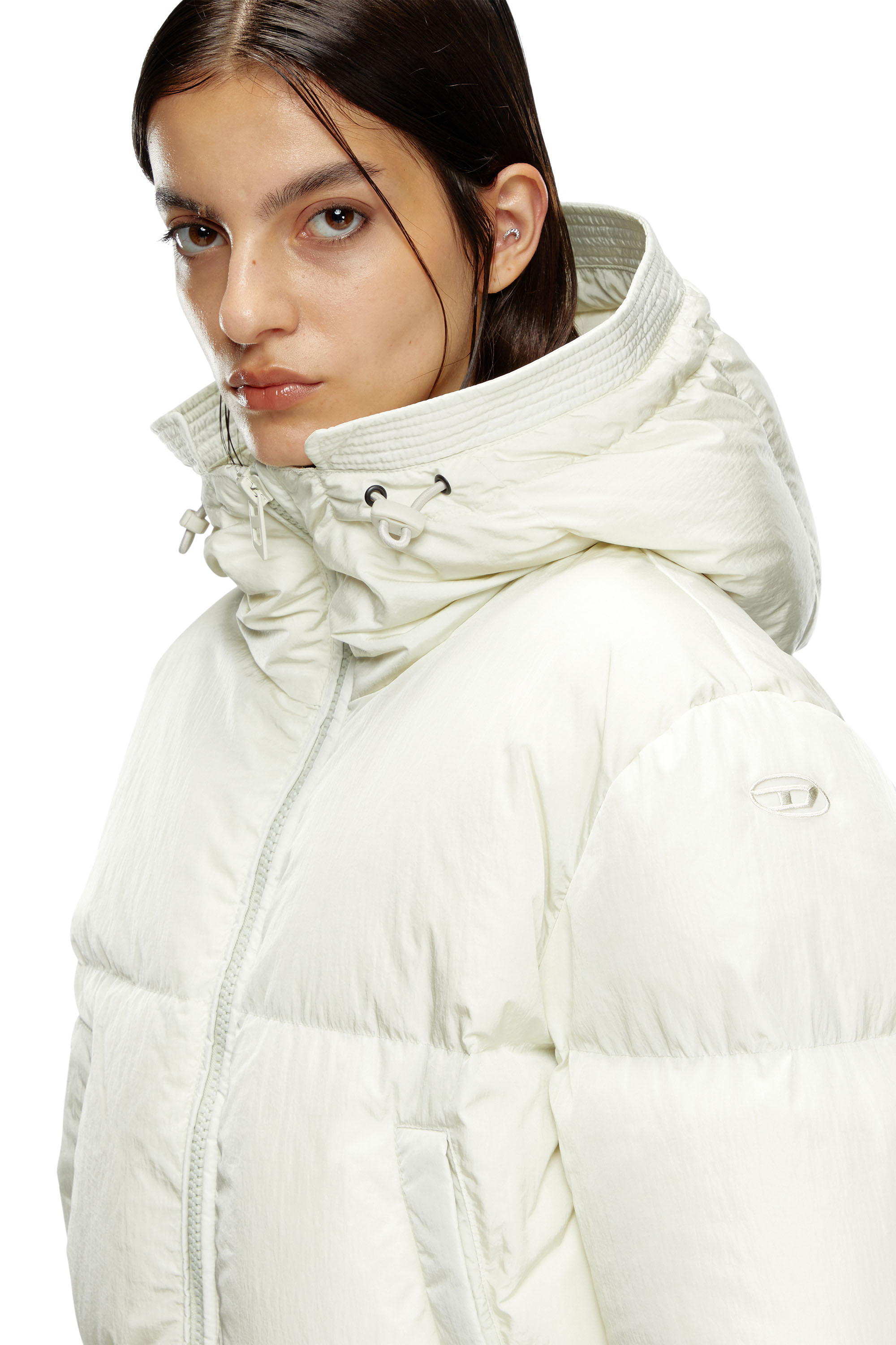 Diesel - W-PEYT-SHORT-NEW-P1, Female's Hooded down jacket in crinkled nylon in ホワイト - 4